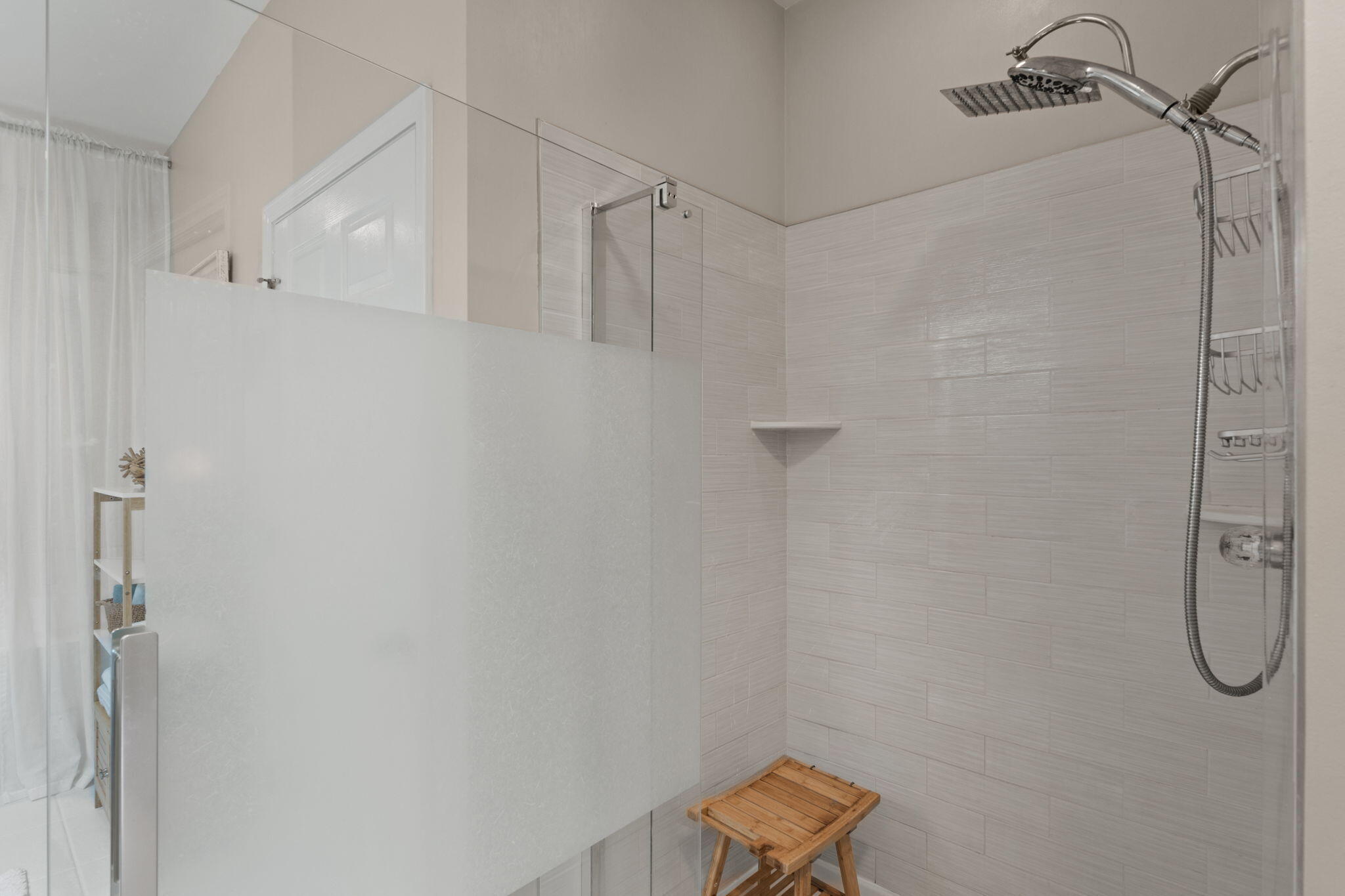 BERNATH PLACE THE - Residential