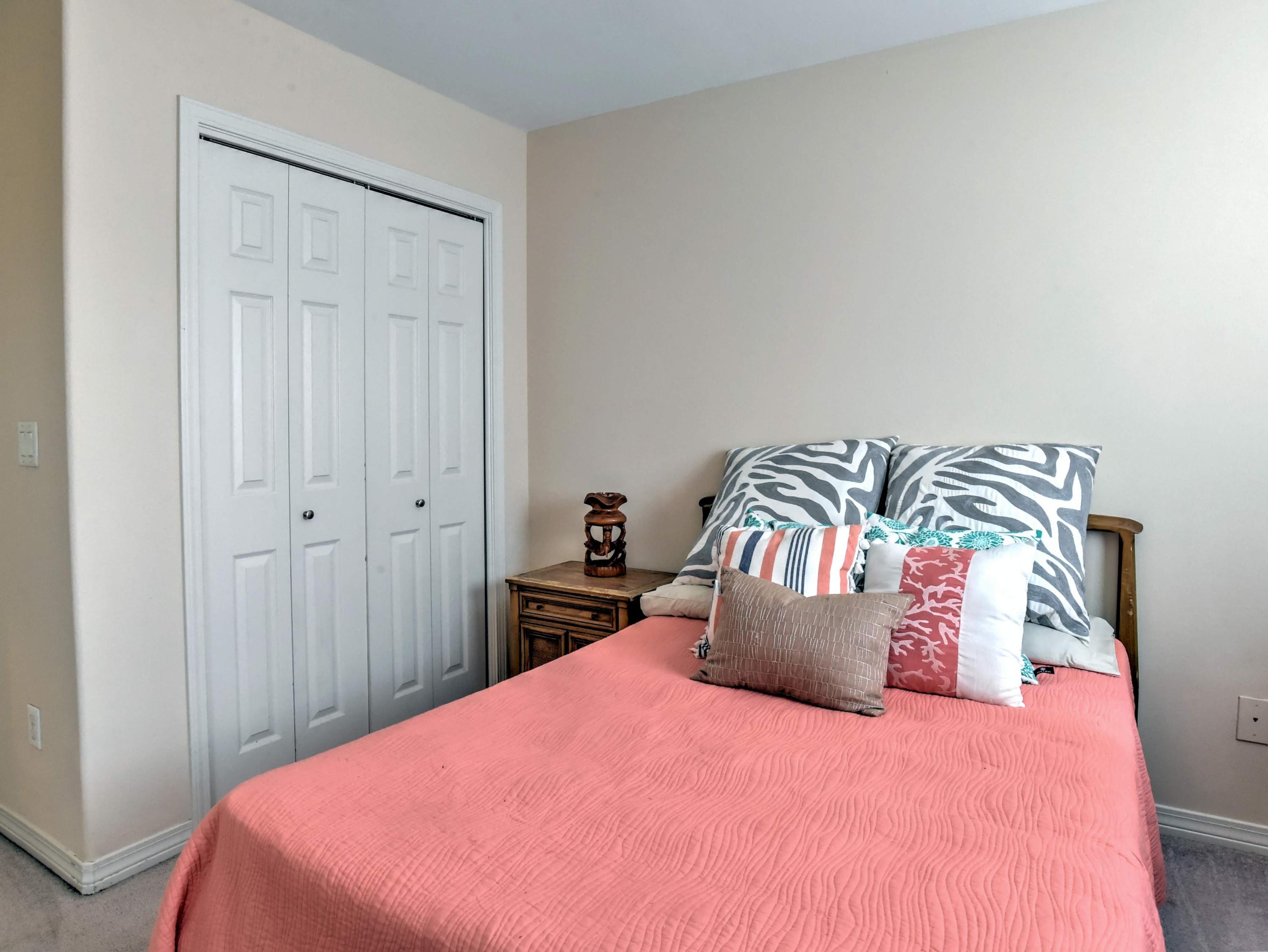 TOWN OF SANTA ROSA - Residential