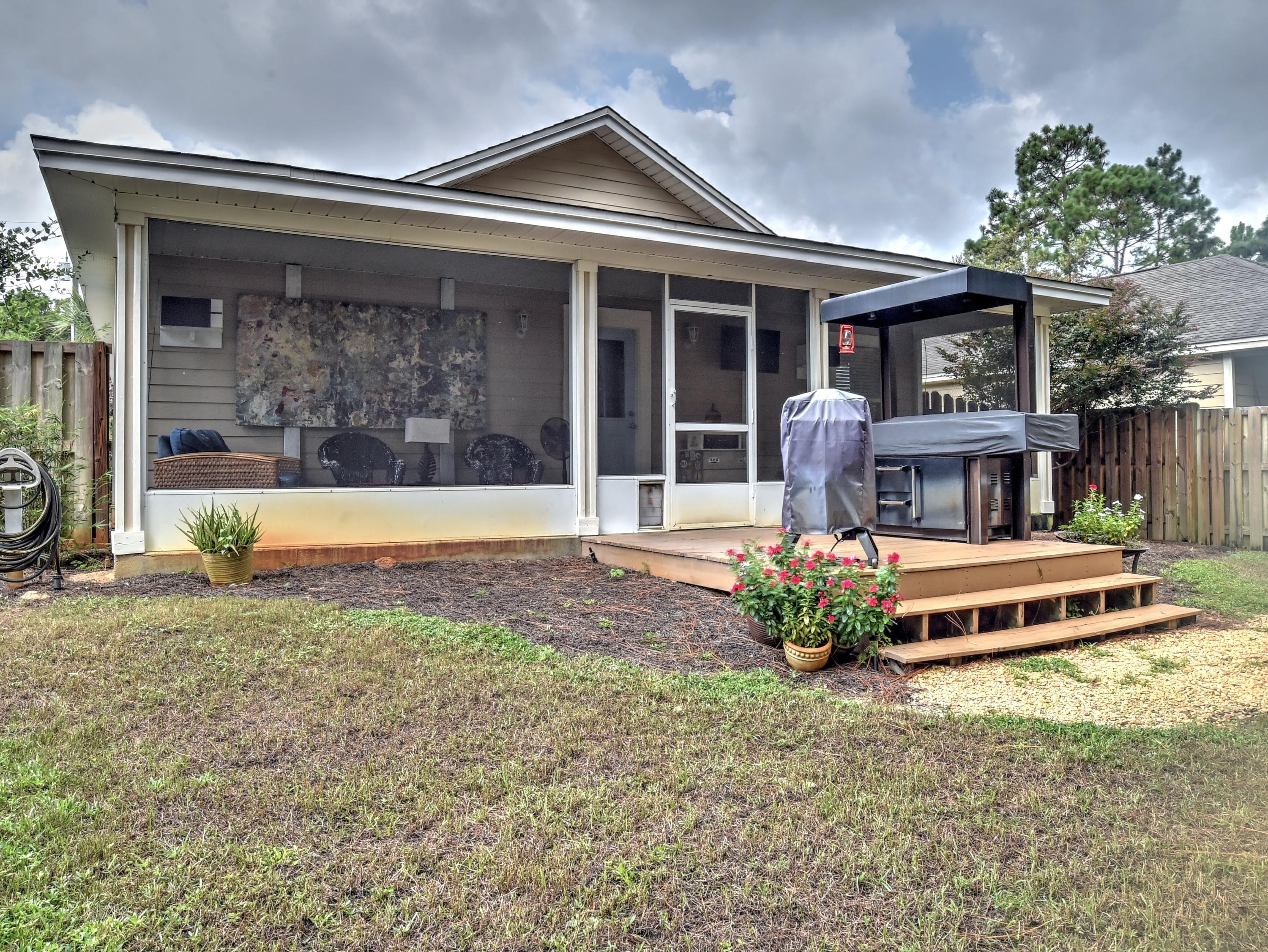 TOWN OF SANTA ROSA - Residential