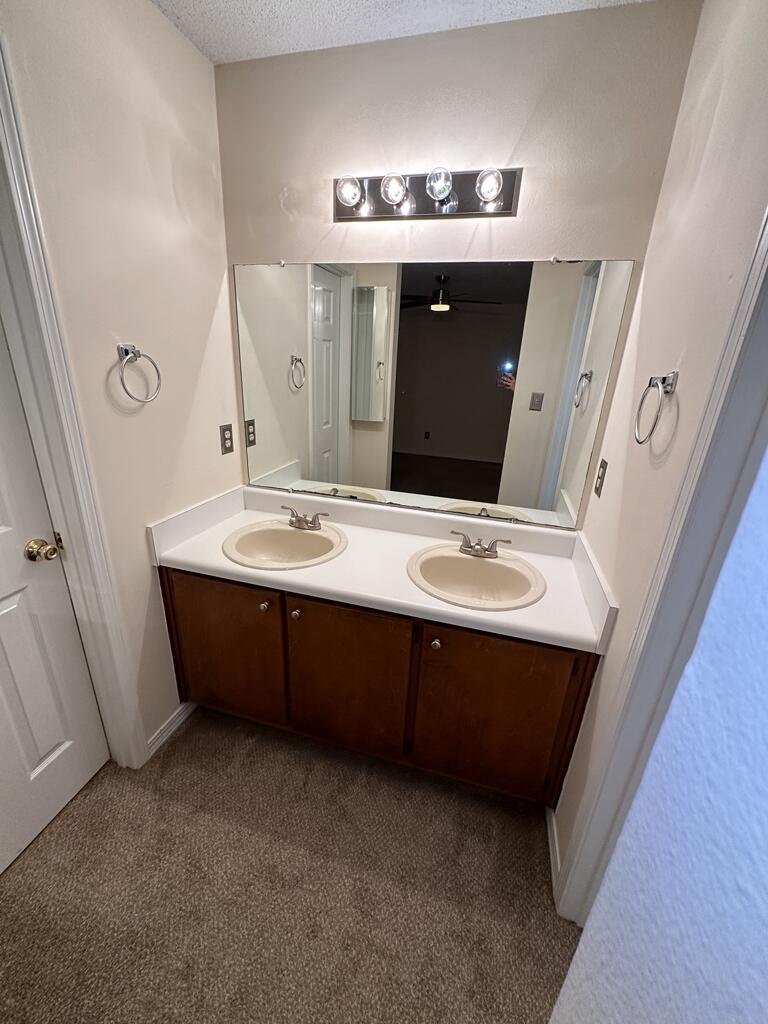 WYNNEHAVEN BEACH ESTATES - Residential Lease