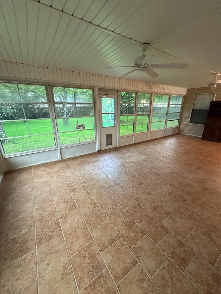 WYNNEHAVEN BEACH ESTATES - Residential Lease