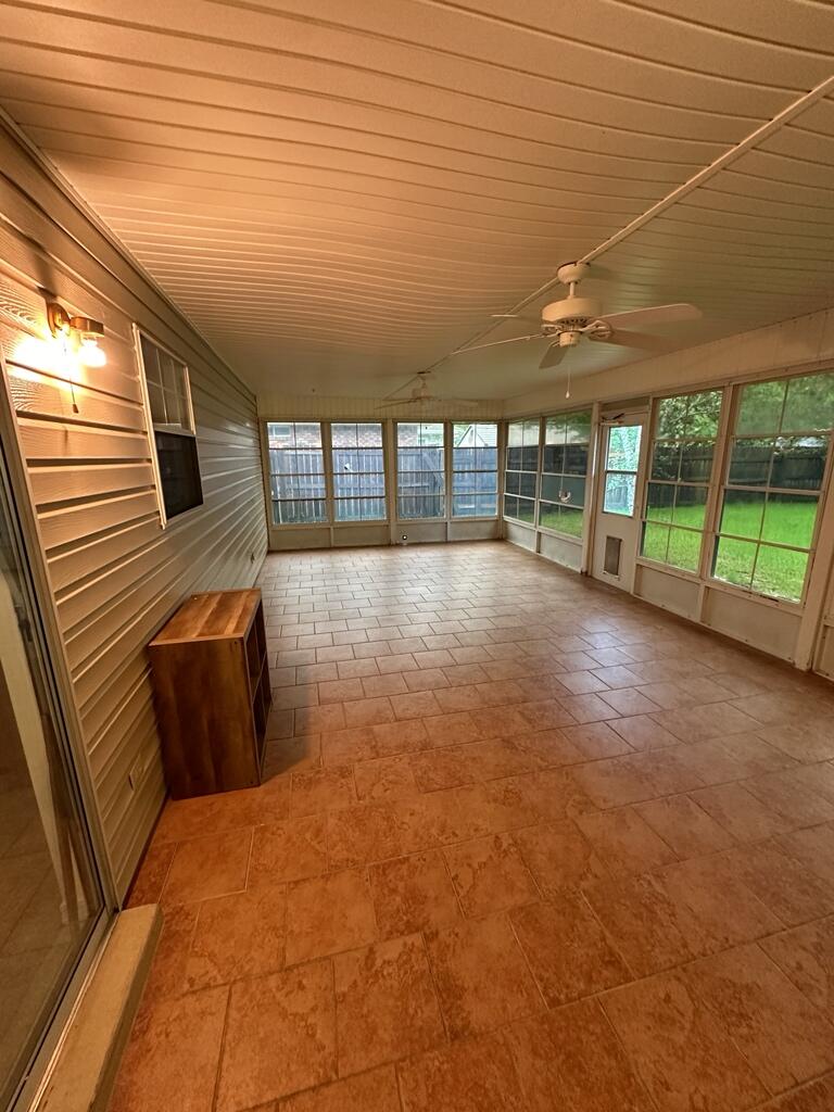 WYNNEHAVEN BEACH ESTATES - Residential Lease