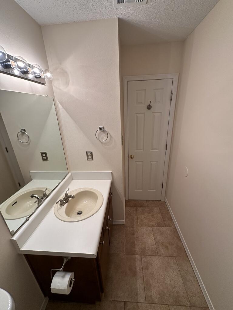 WYNNEHAVEN BEACH ESTATES - Residential Lease