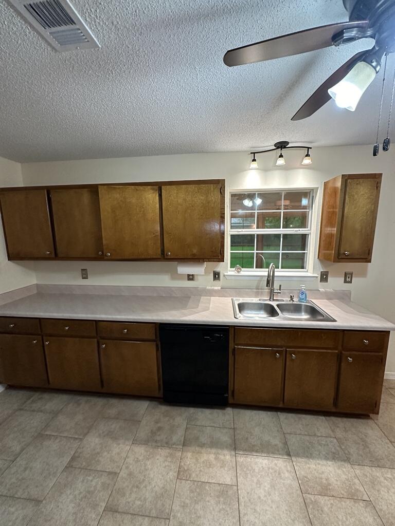 WYNNEHAVEN BEACH ESTATES - Residential Lease