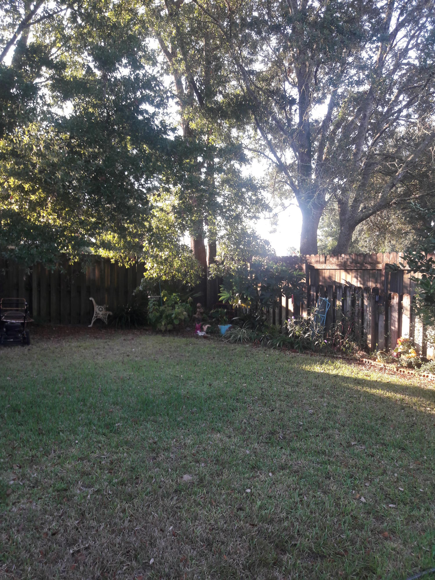 BLUE PINE VILLAGE PH 2 - Residential Lease