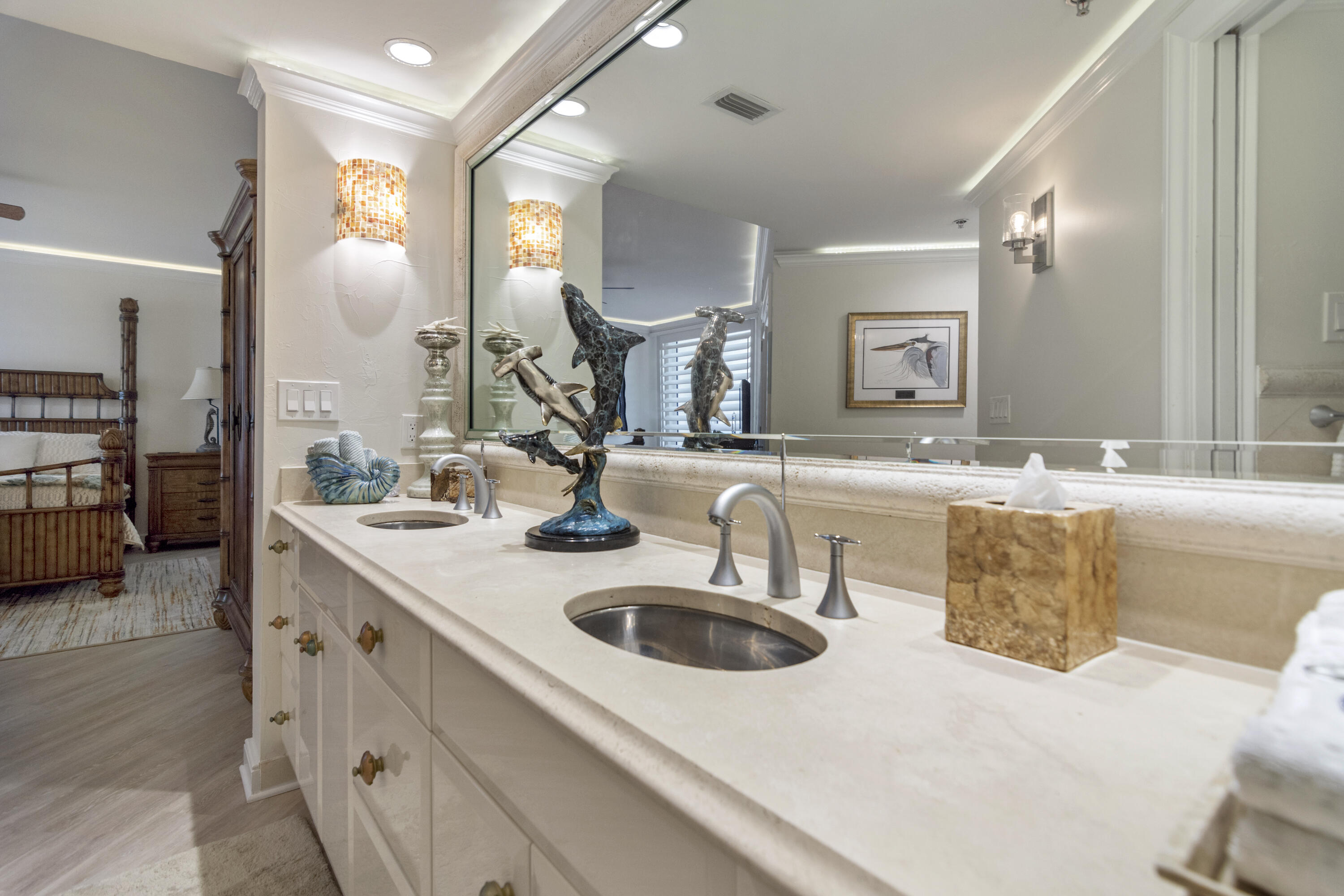 EAST PASS TOWERS CONDO PH 2 - Residential