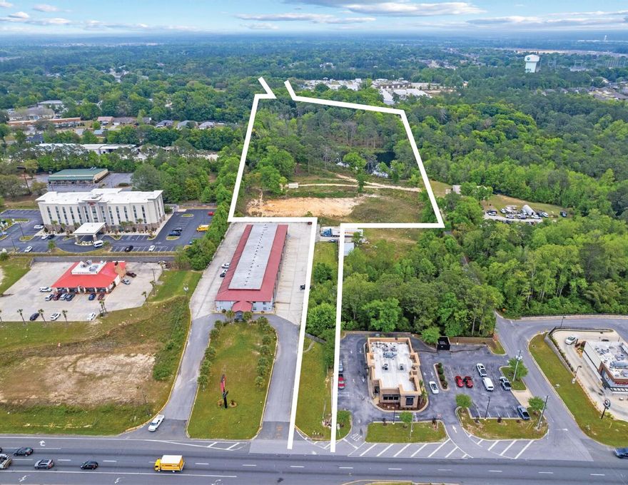 Now available to purchase is a 8AC commercial property in Crestview, FL. Comprised of multiple parcels this property has three points of ingress/egress: Hugo Lane to the south; S Ferdon Blvd/Highway 85; Live Oak Church Rd which serves as a secondary access to avoid any traffic along Highway 85. AADT is 41,000.Crestview, FL is a high growth market with multiple national tenants opening additional locations, investment into city infrastructure, expanding education systems, strong military market, and the development of Shoal River Ranch- an industrial real estate gigasite.