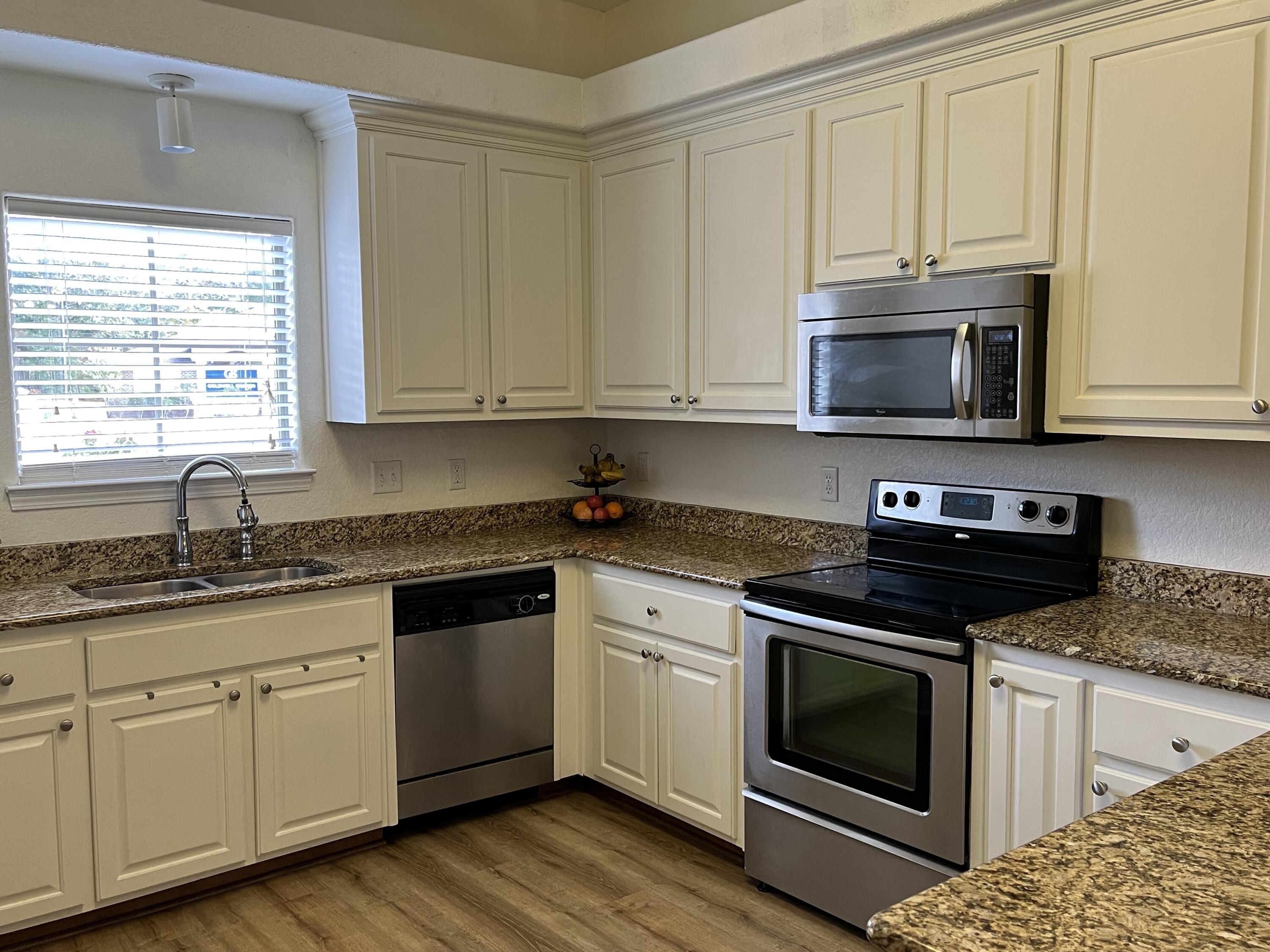 FOX VALLEY - Residential