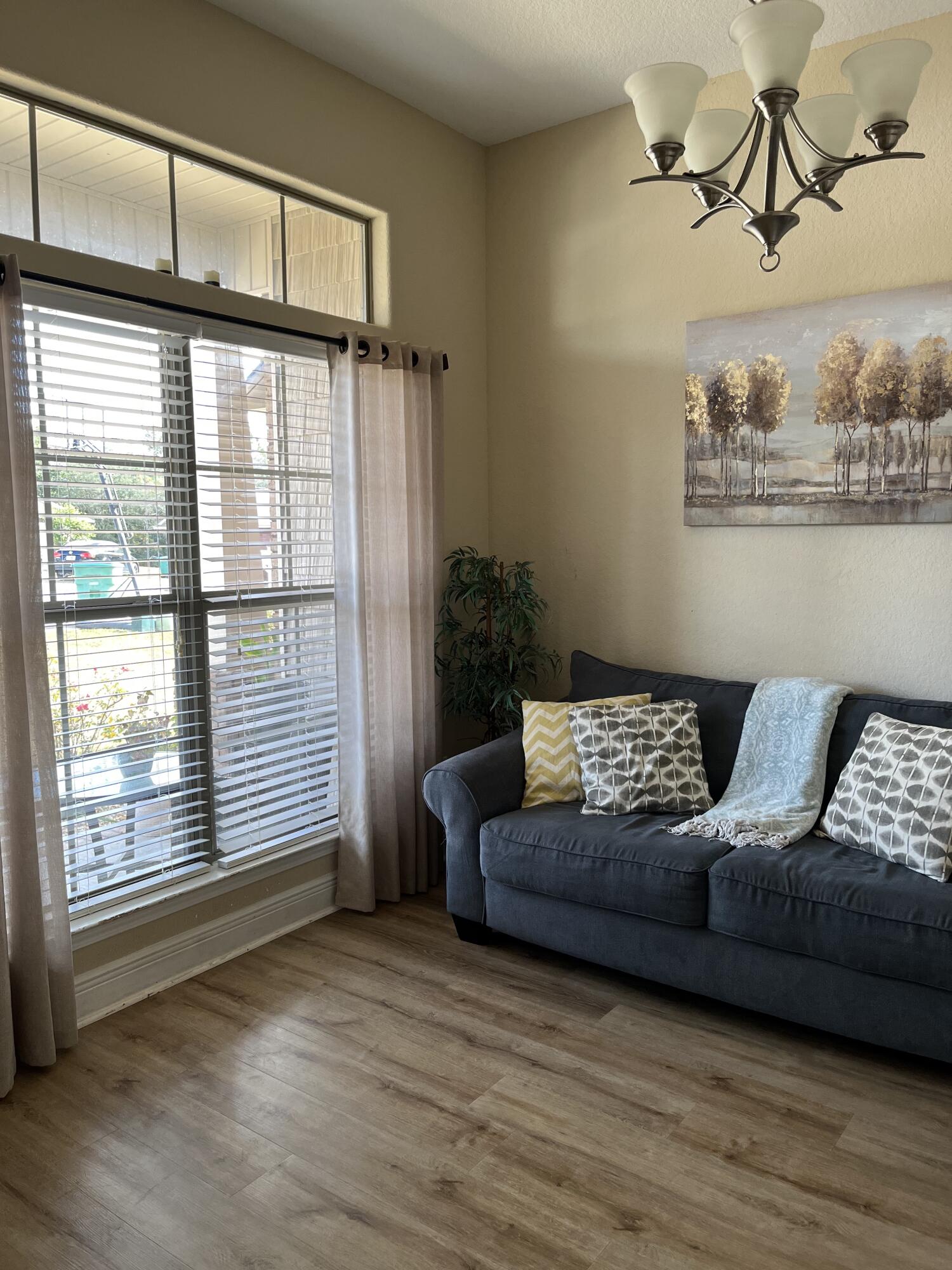 FOX VALLEY - Residential
