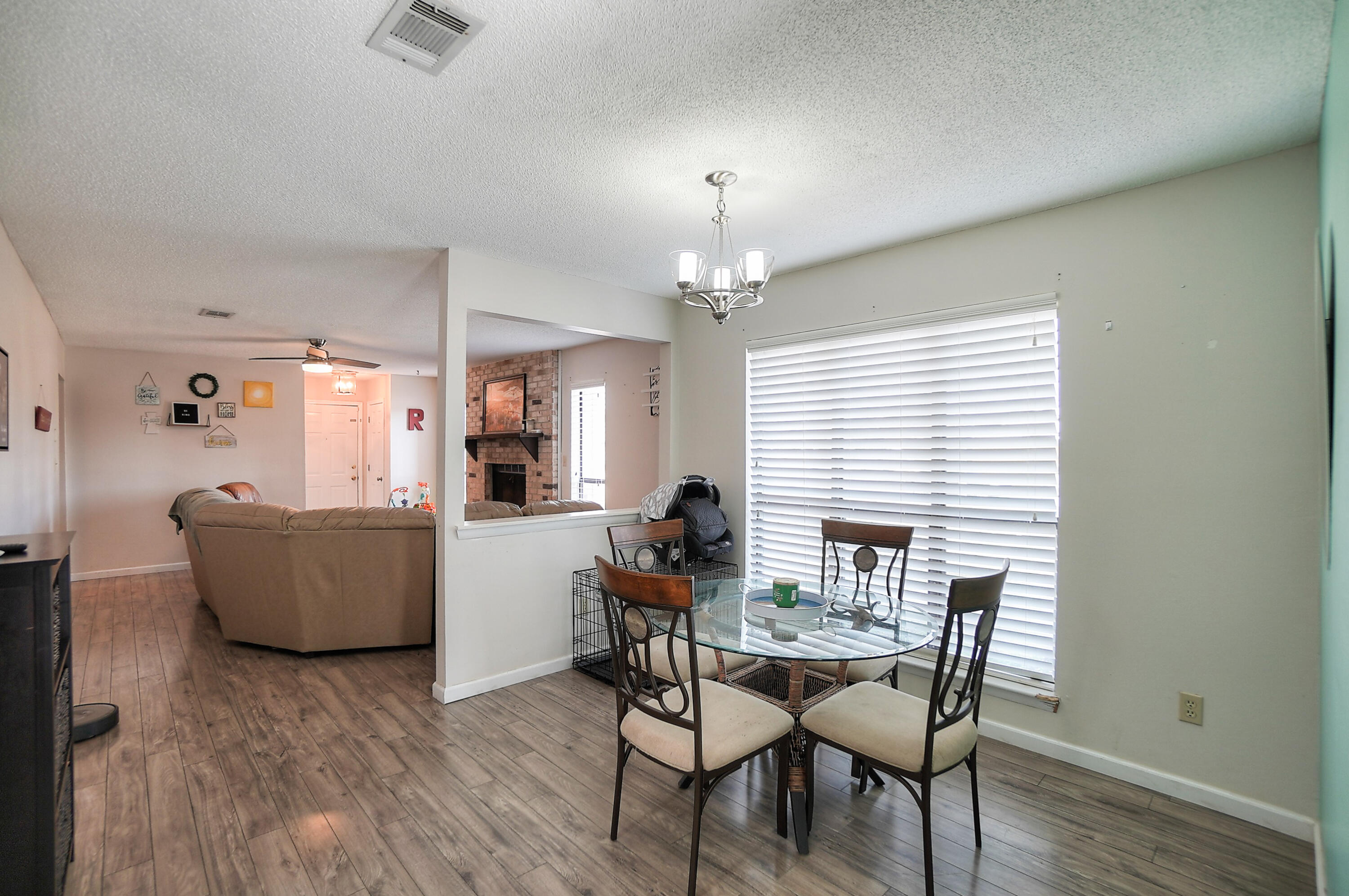 CIMARRON EST LOT 15 BLK B - Residential