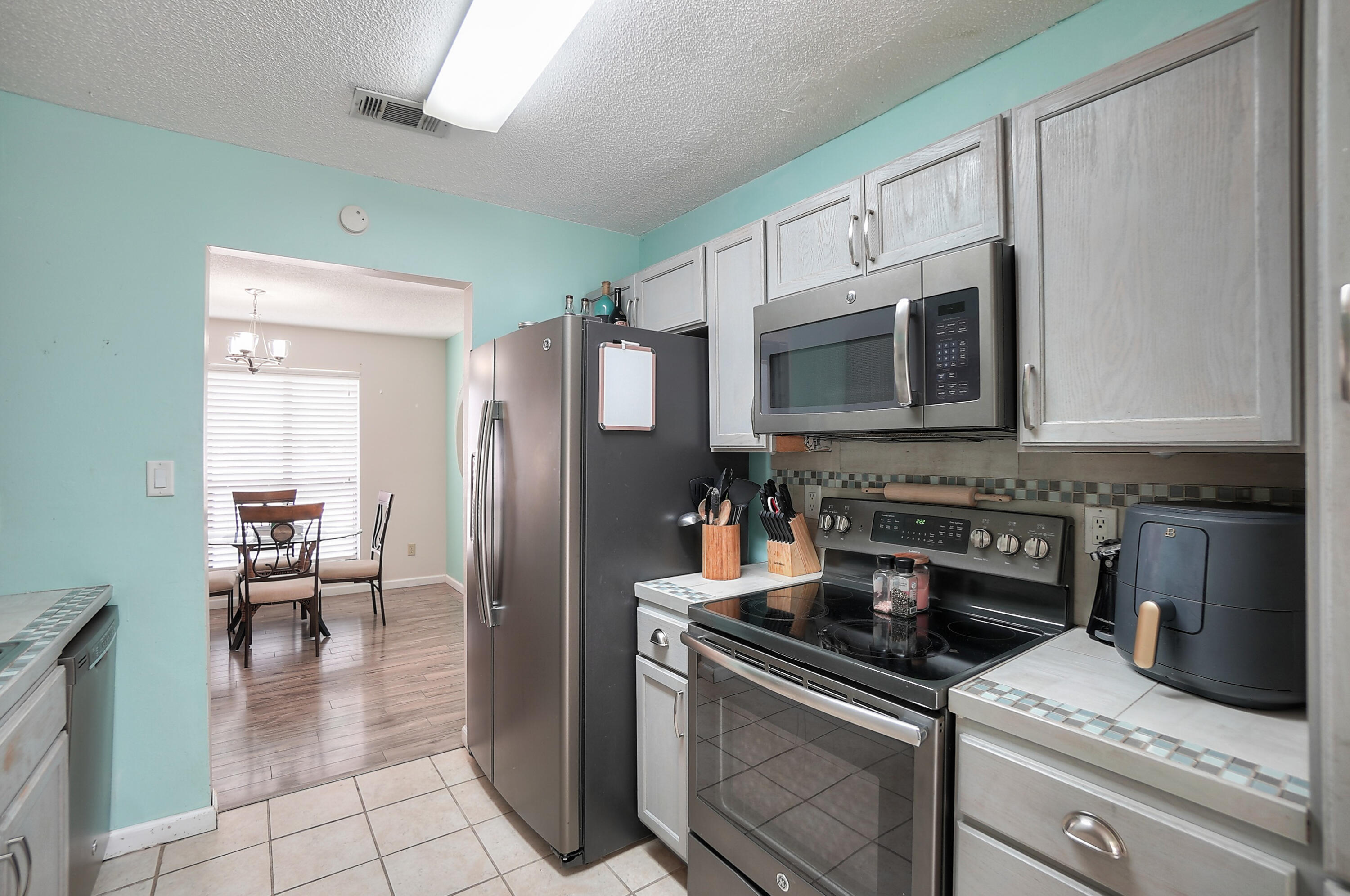 CIMARRON EST LOT 15 BLK B - Residential