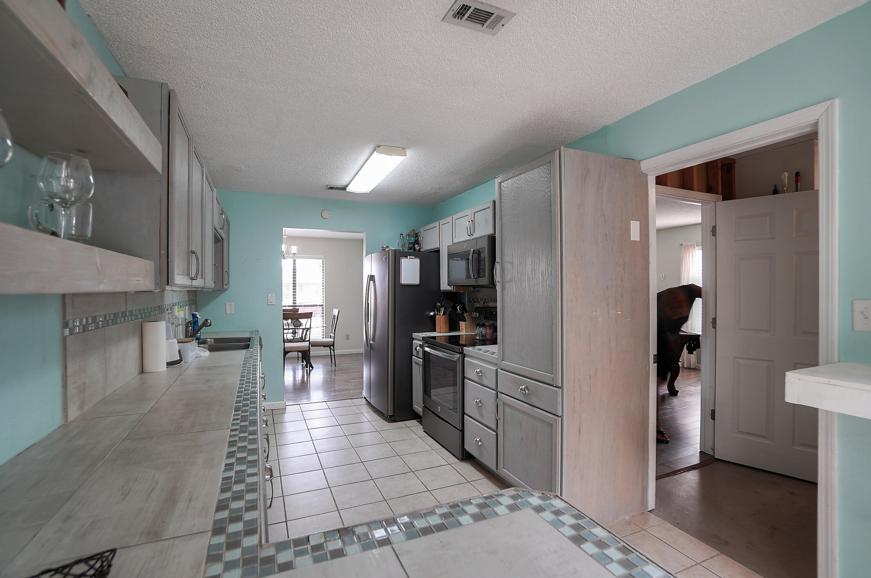 CIMARRON EST LOT 15 BLK B - Residential