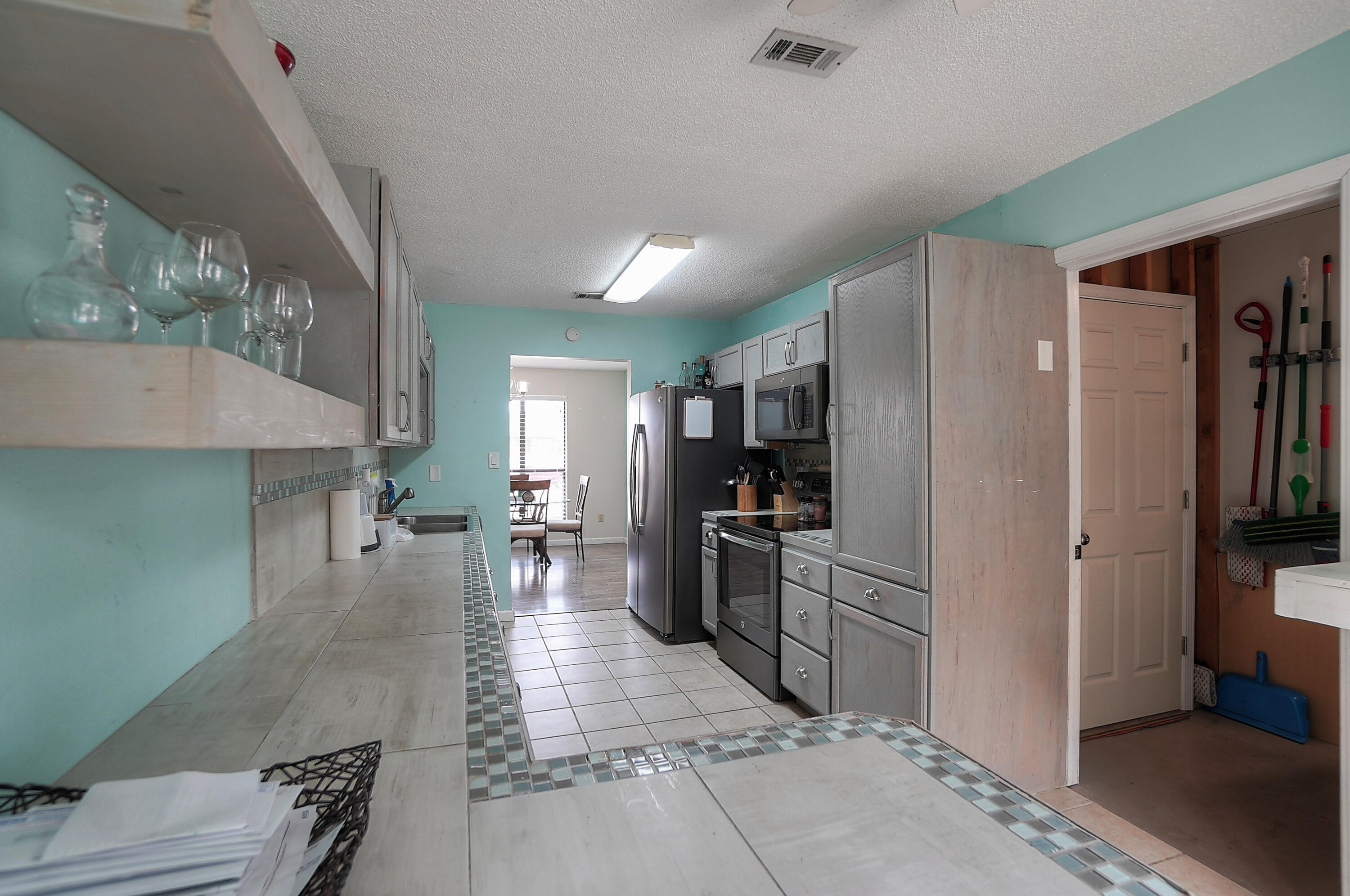 CIMARRON EST LOT 15 BLK B - Residential