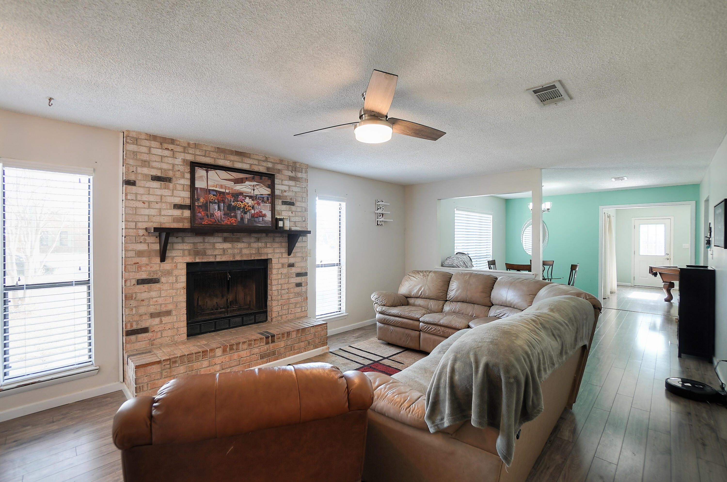 CIMARRON EST LOT 15 BLK B - Residential