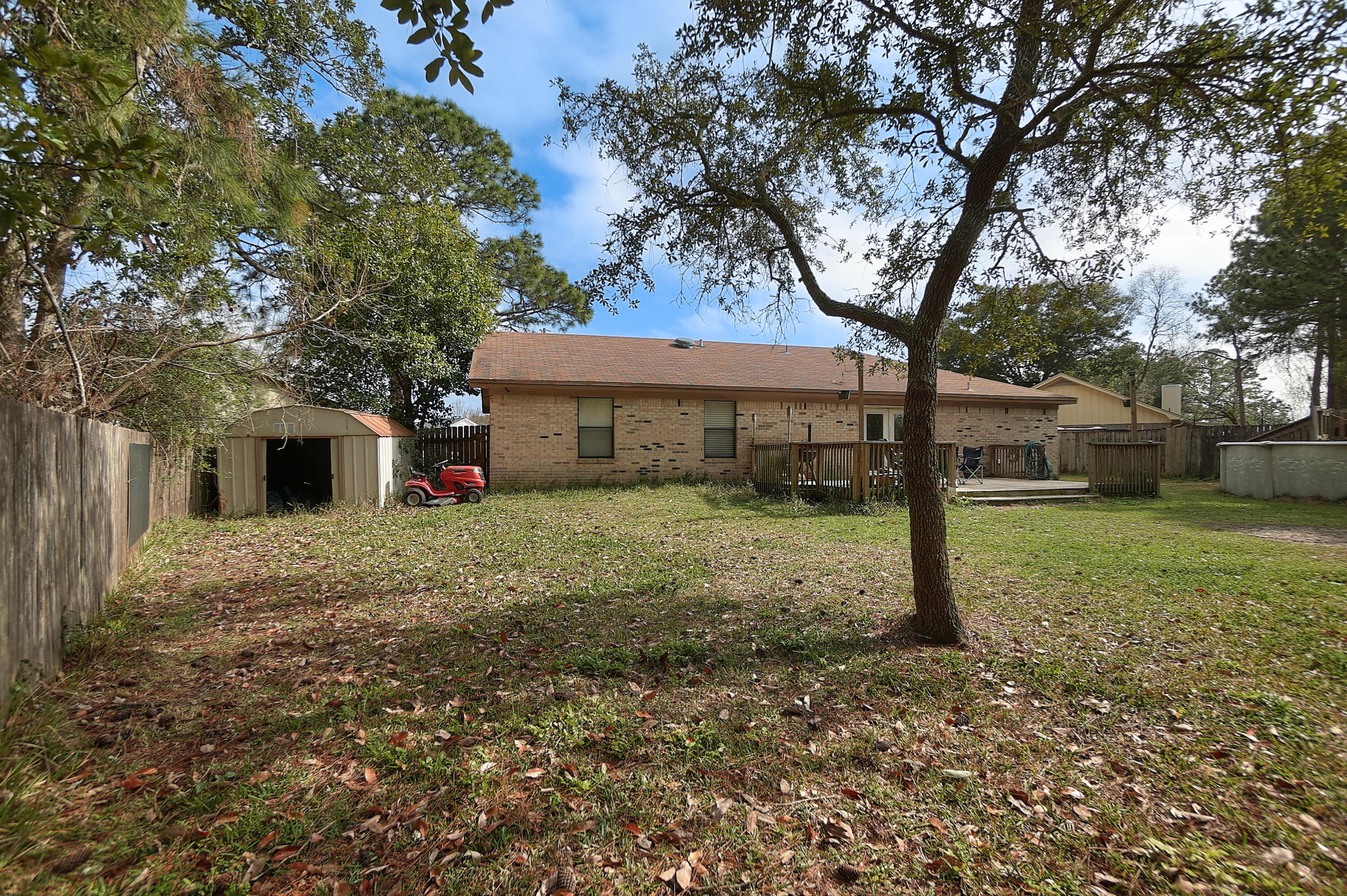 CIMARRON EST LOT 15 BLK B - Residential