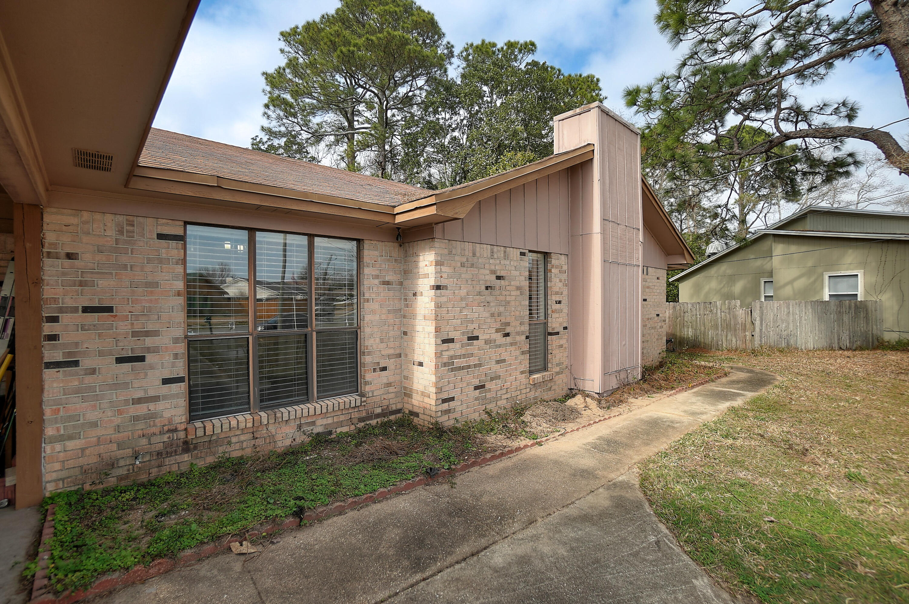 CIMARRON EST LOT 15 BLK B - Residential