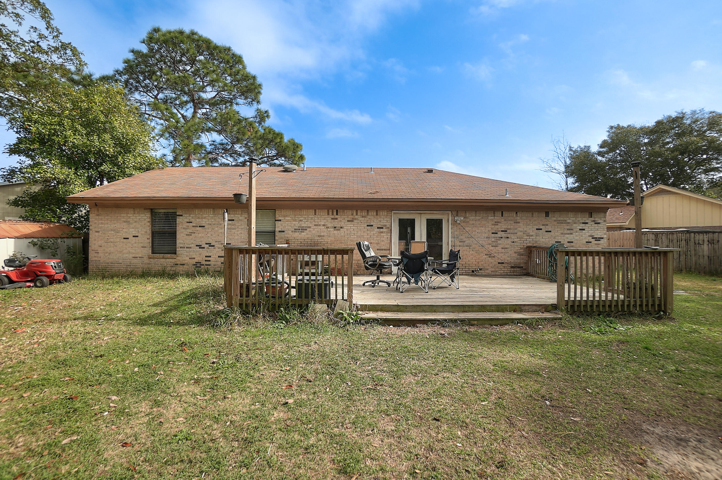 CIMARRON EST LOT 15 BLK B - Residential