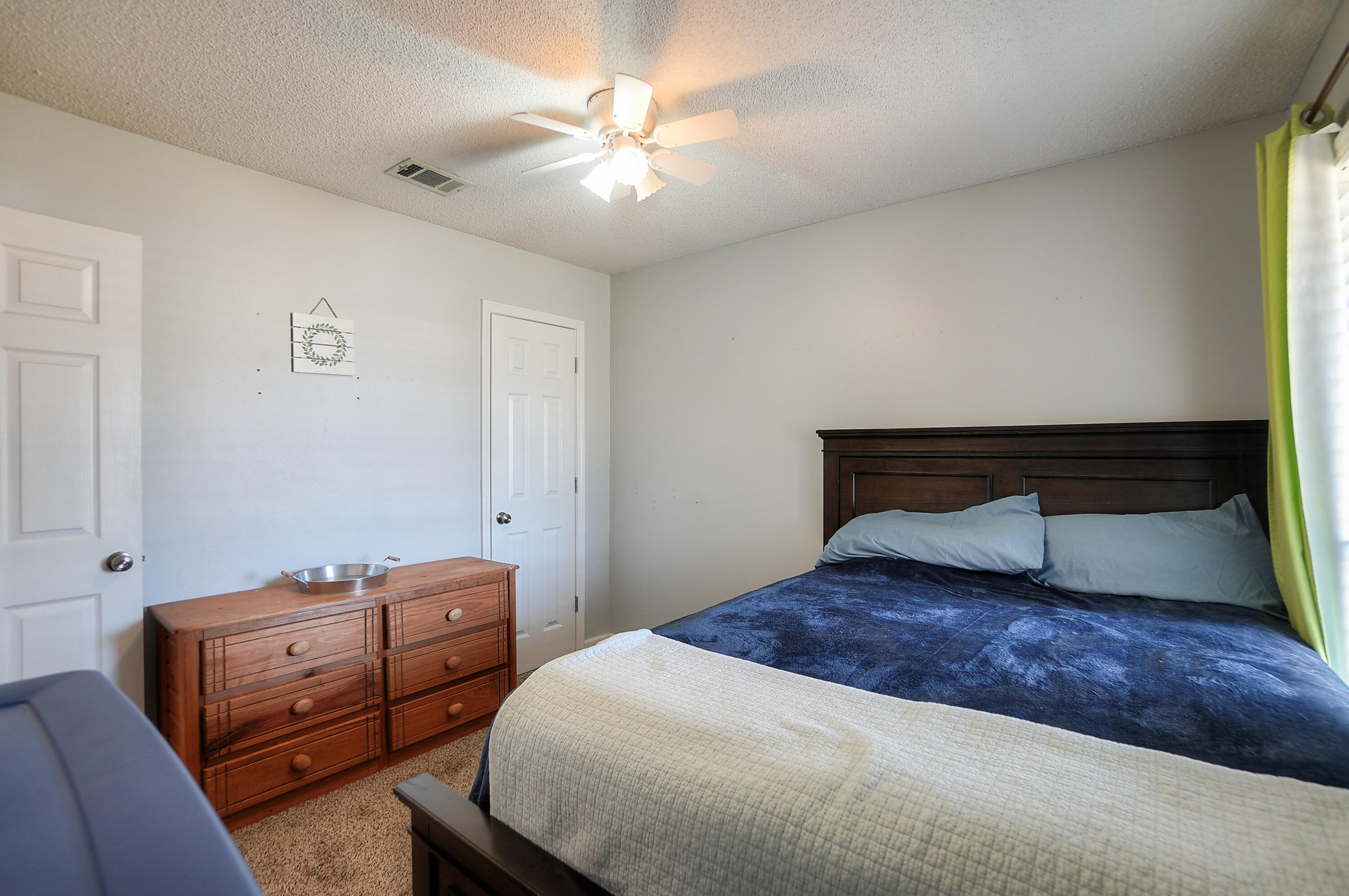 CIMARRON EST LOT 15 BLK B - Residential