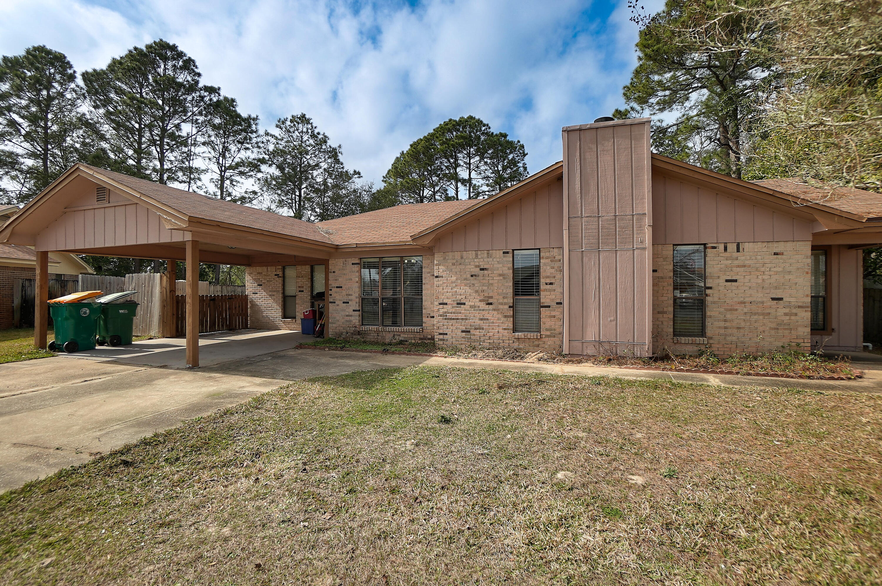 CIMARRON EST LOT 15 BLK B - Residential