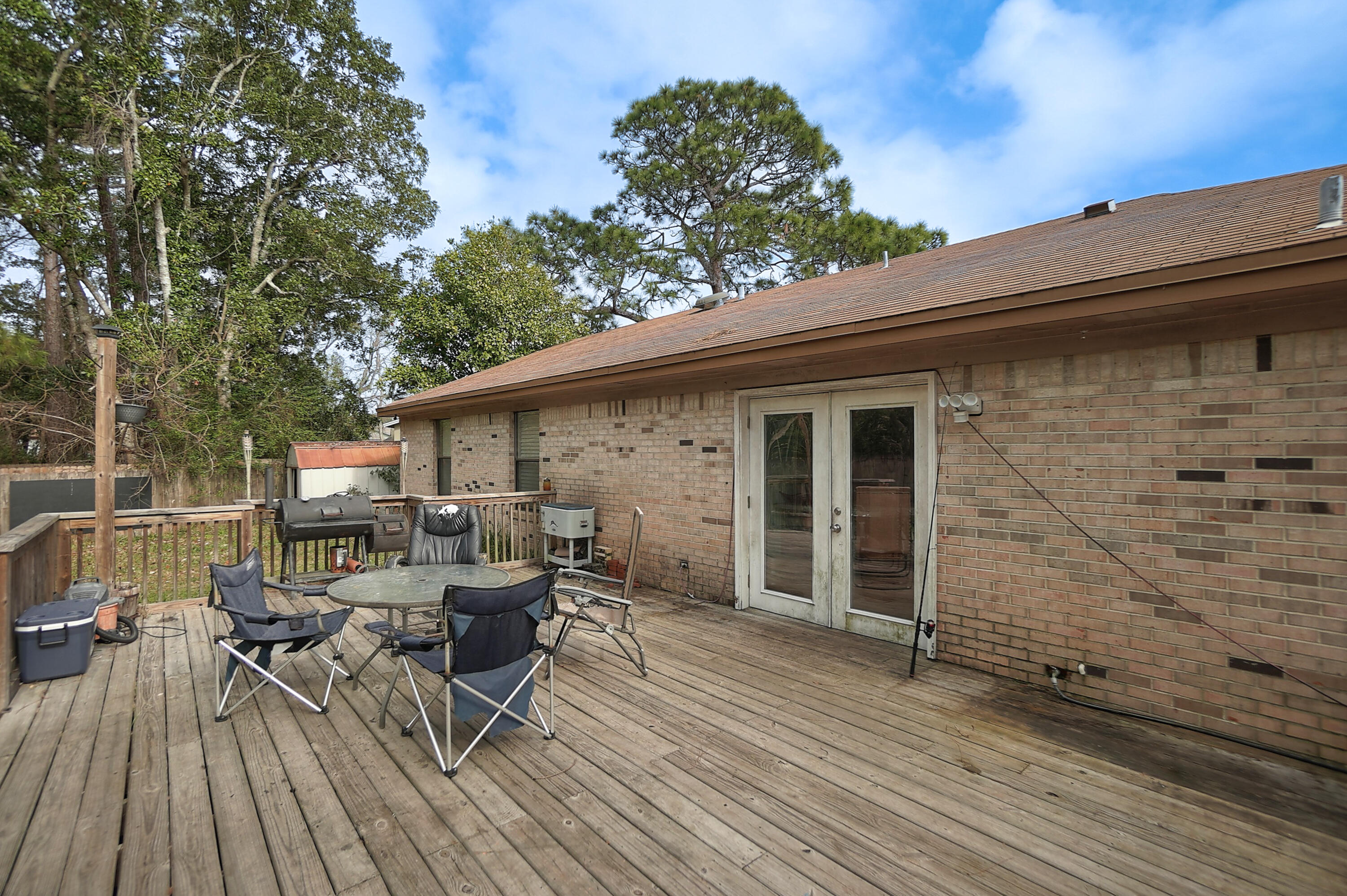 CIMARRON EST LOT 15 BLK B - Residential