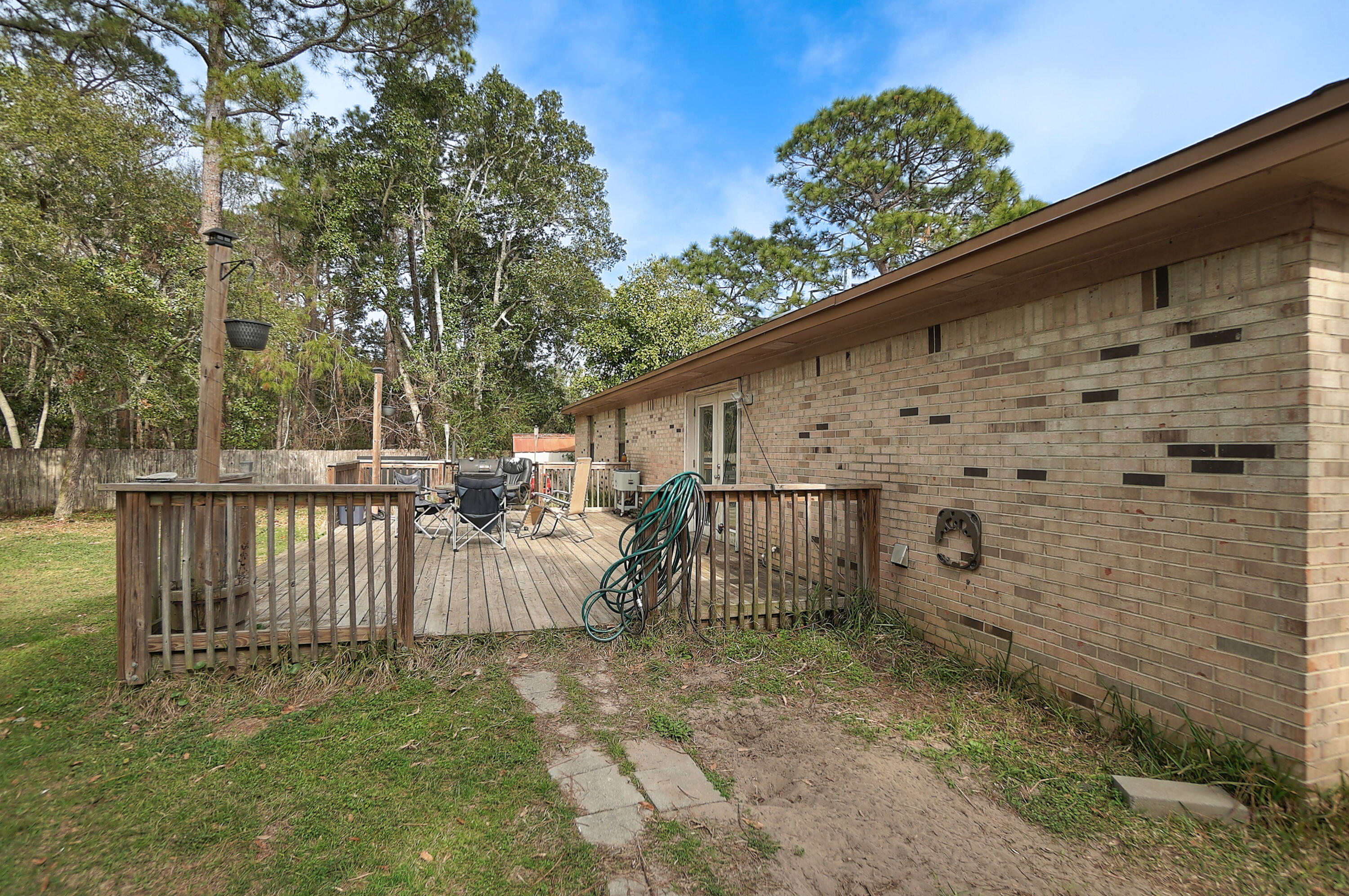 CIMARRON EST LOT 15 BLK B - Residential