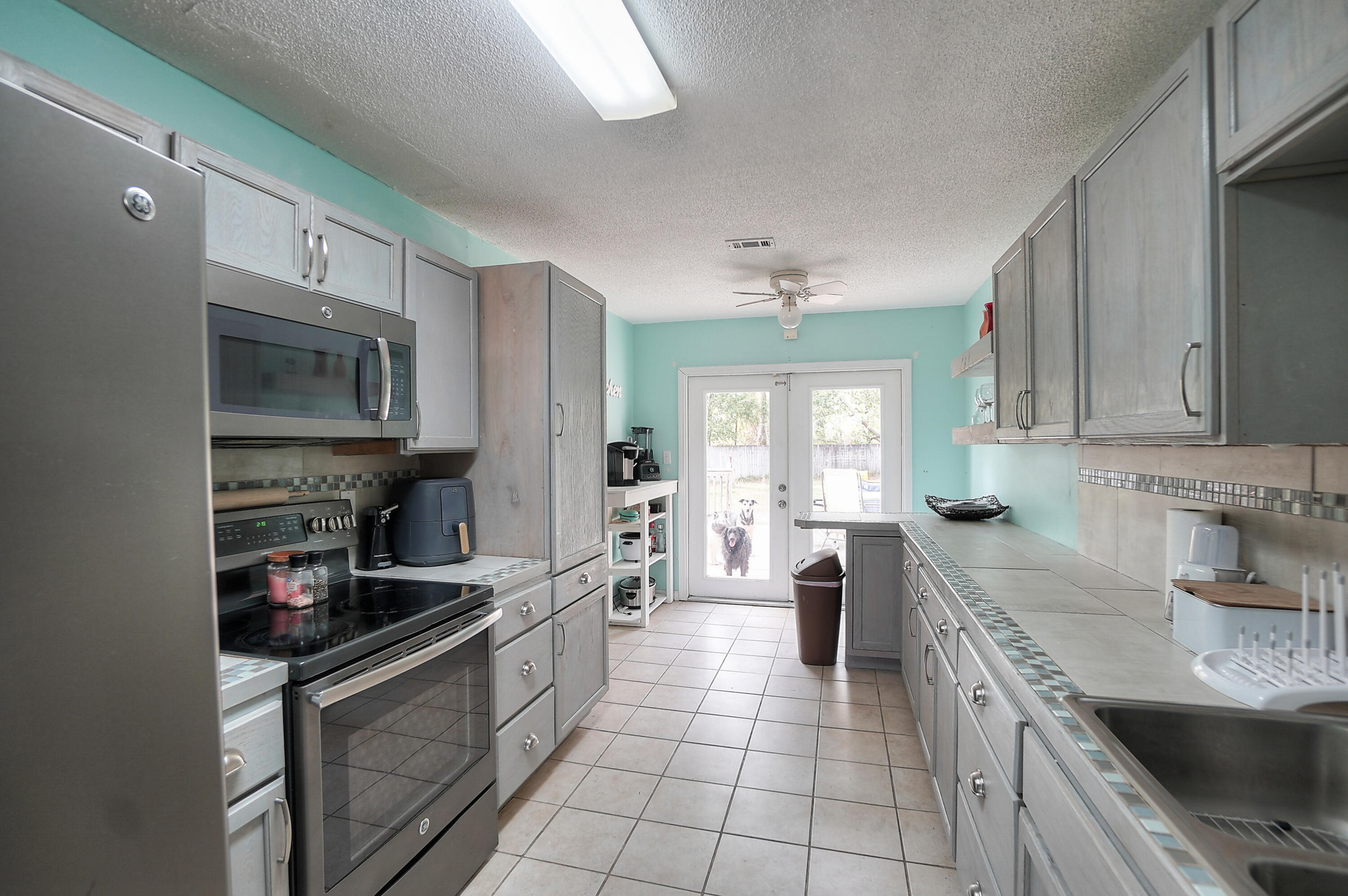 CIMARRON EST LOT 15 BLK B - Residential