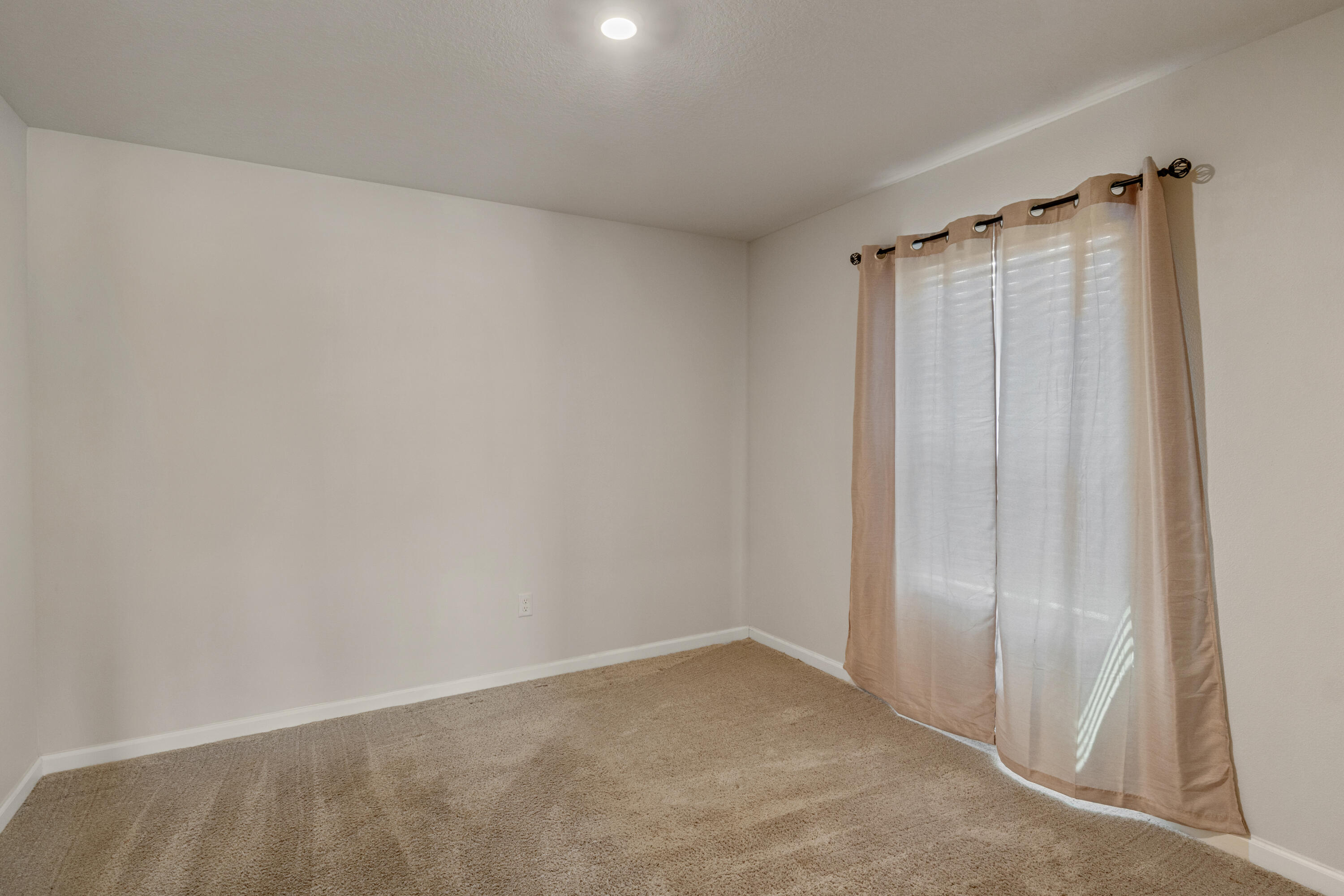 SAWMILL COURT - Residential