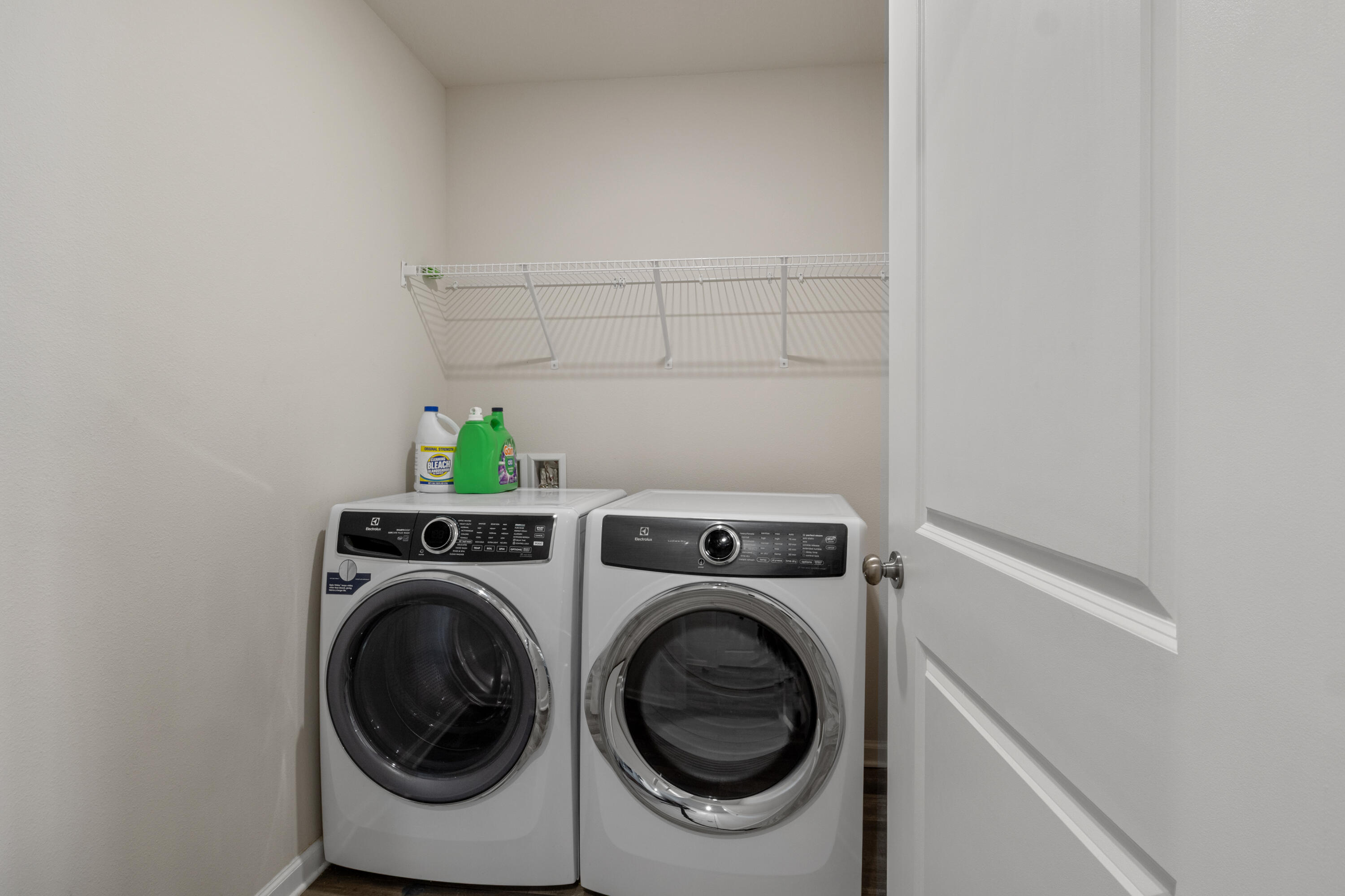 SAWMILL COURT - Residential