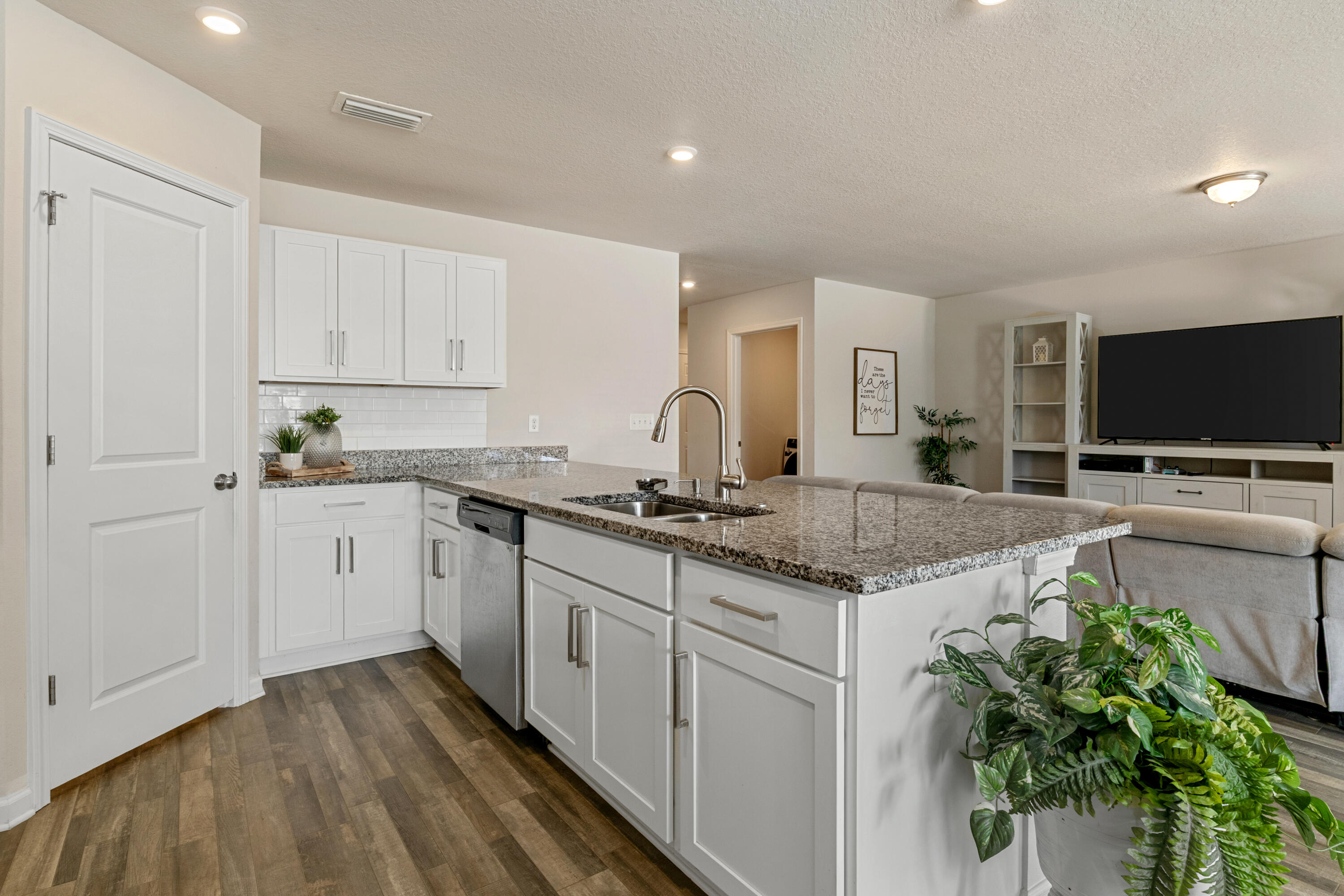 SAWMILL COURT - Residential