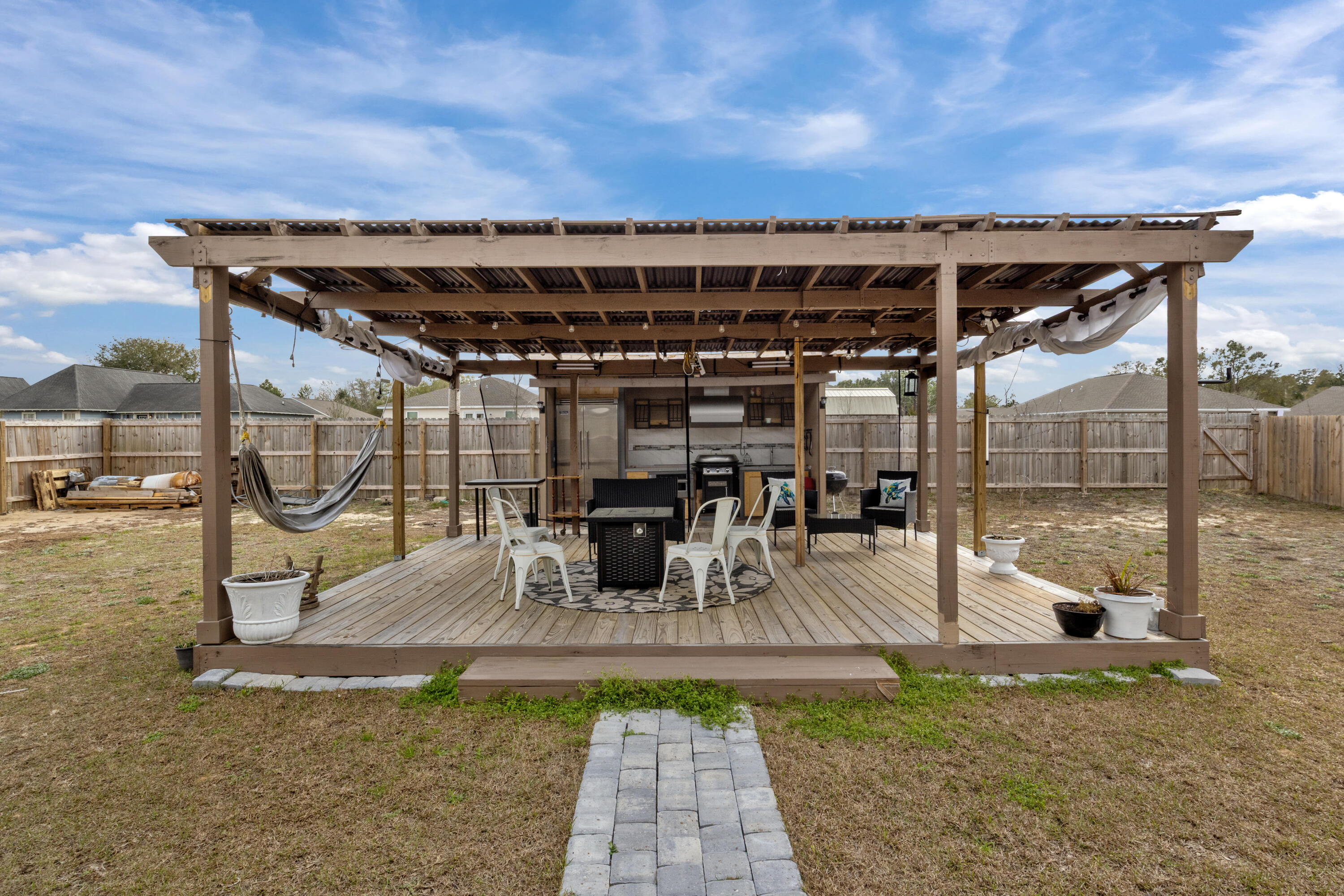 SAWMILL COURT - Residential