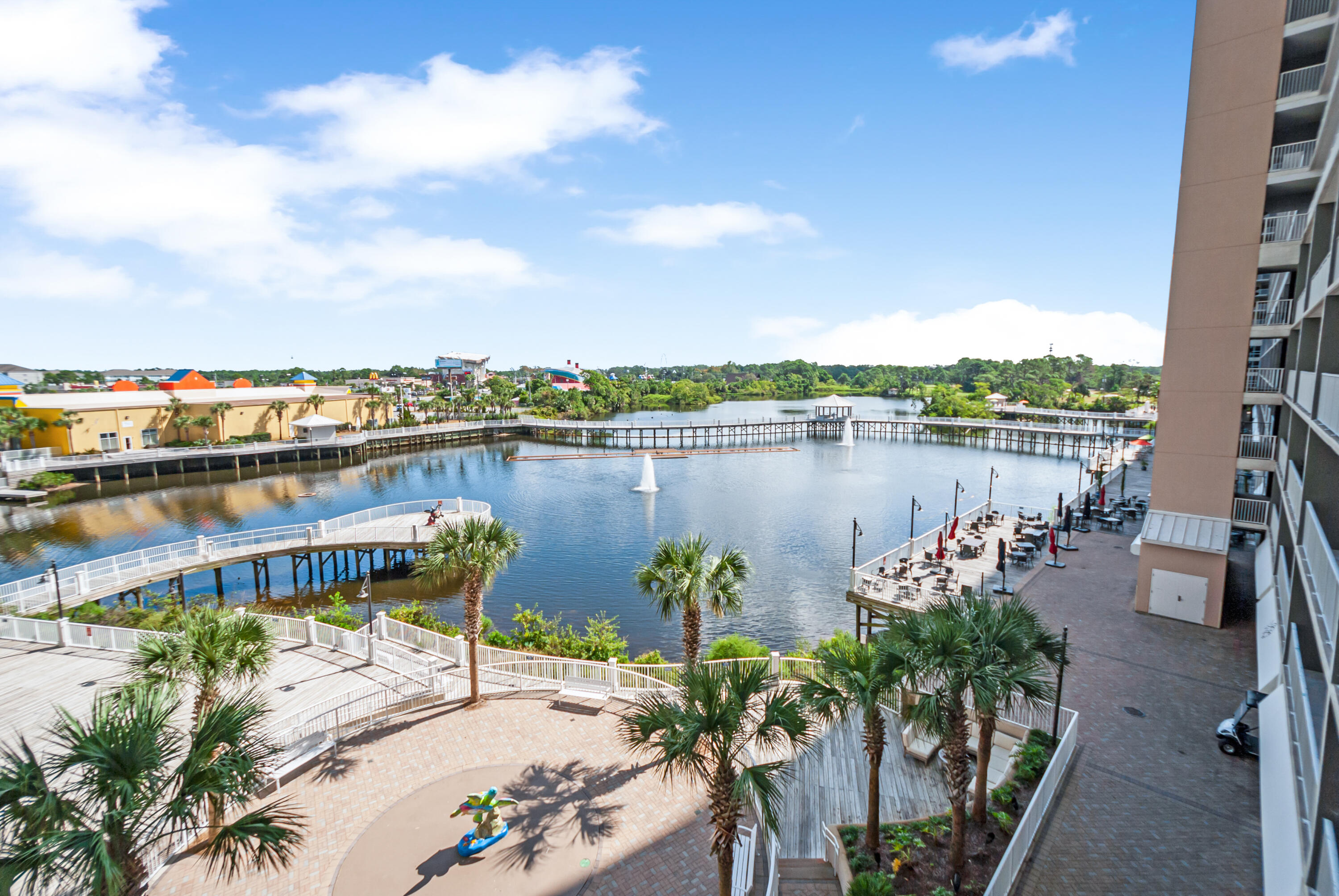 Laketown Wharf - Residential