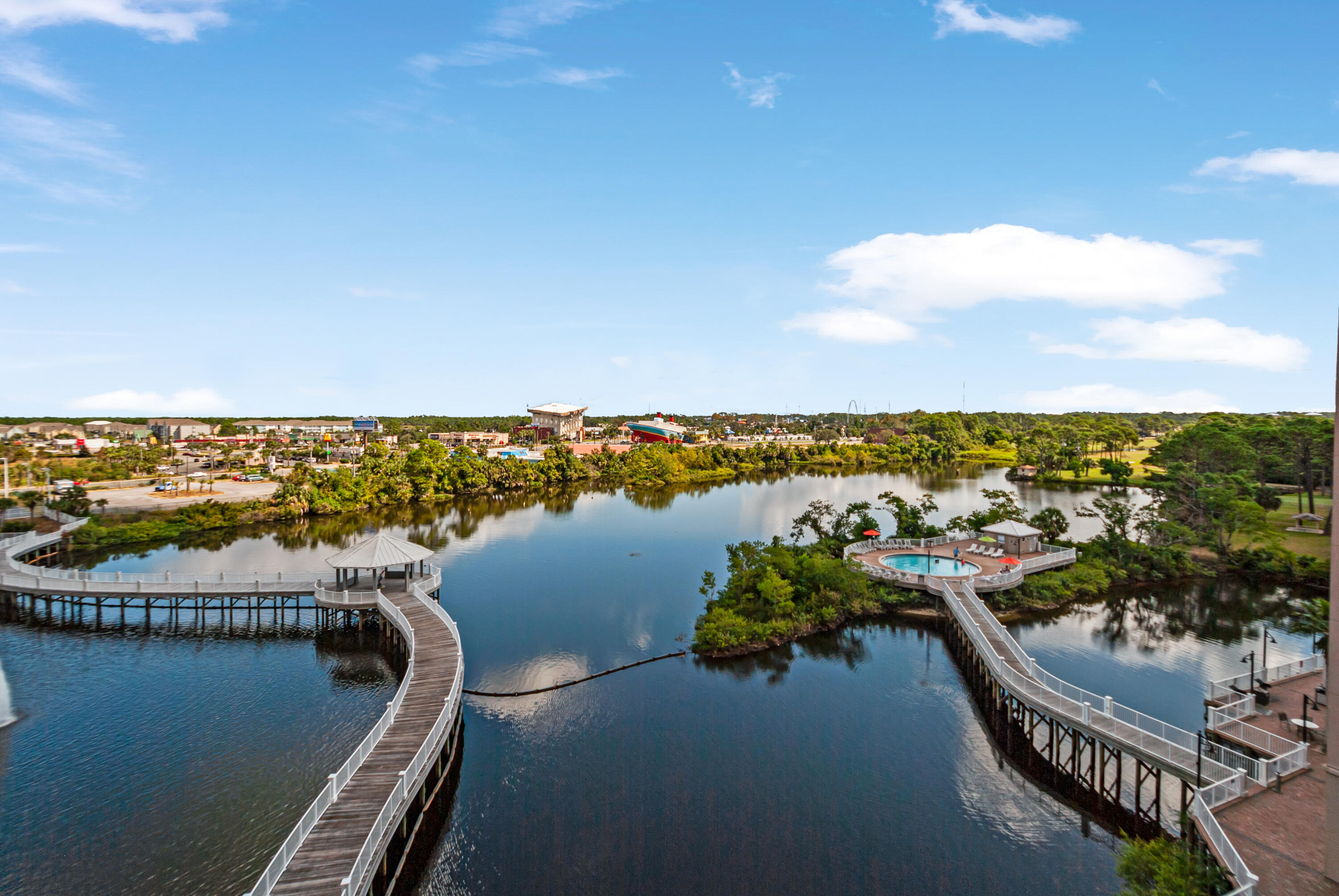 Laketown Wharf - Residential