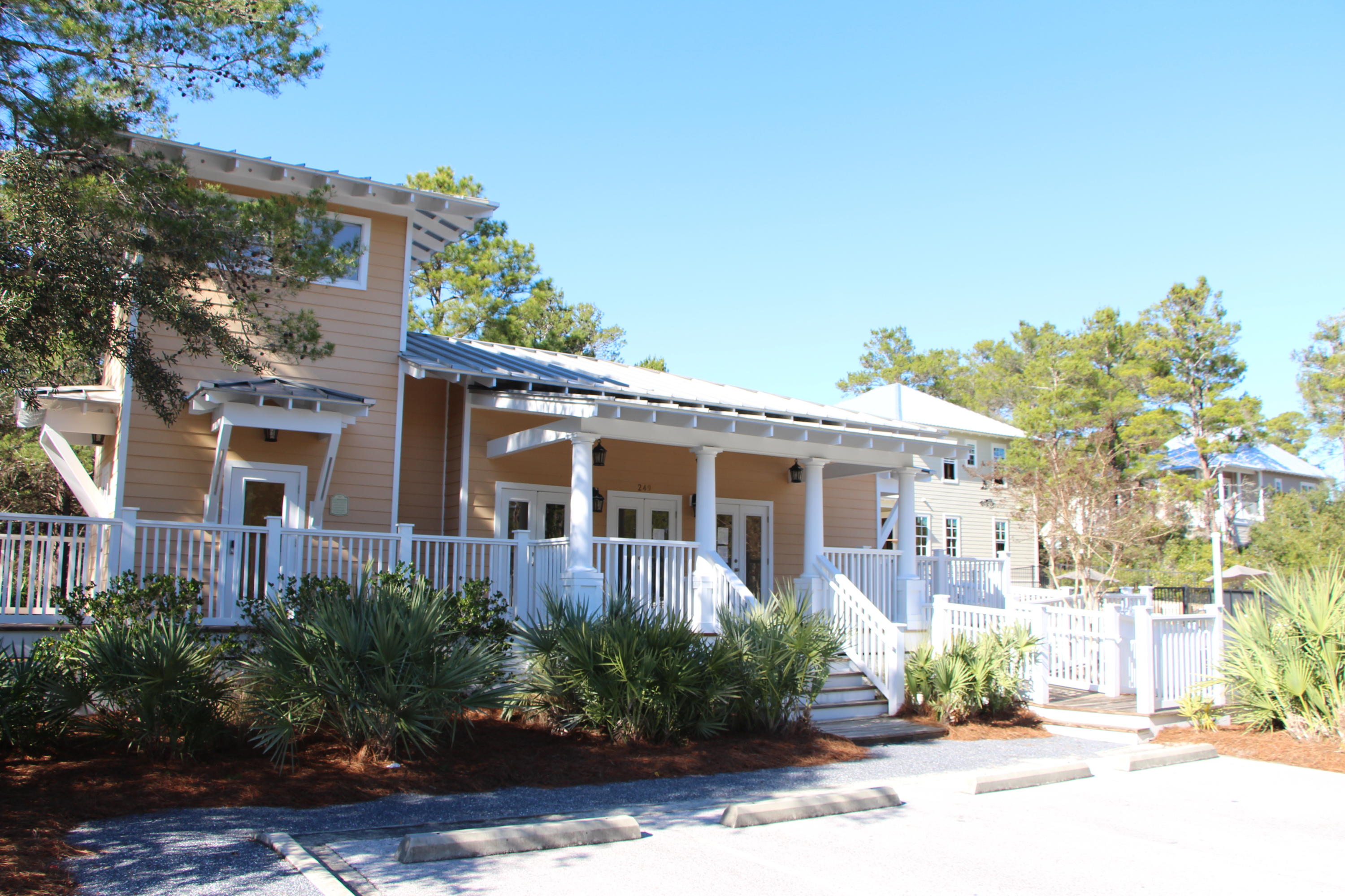 LAKESIDE AT BLUE MOUNTAIN BEACH - Residential