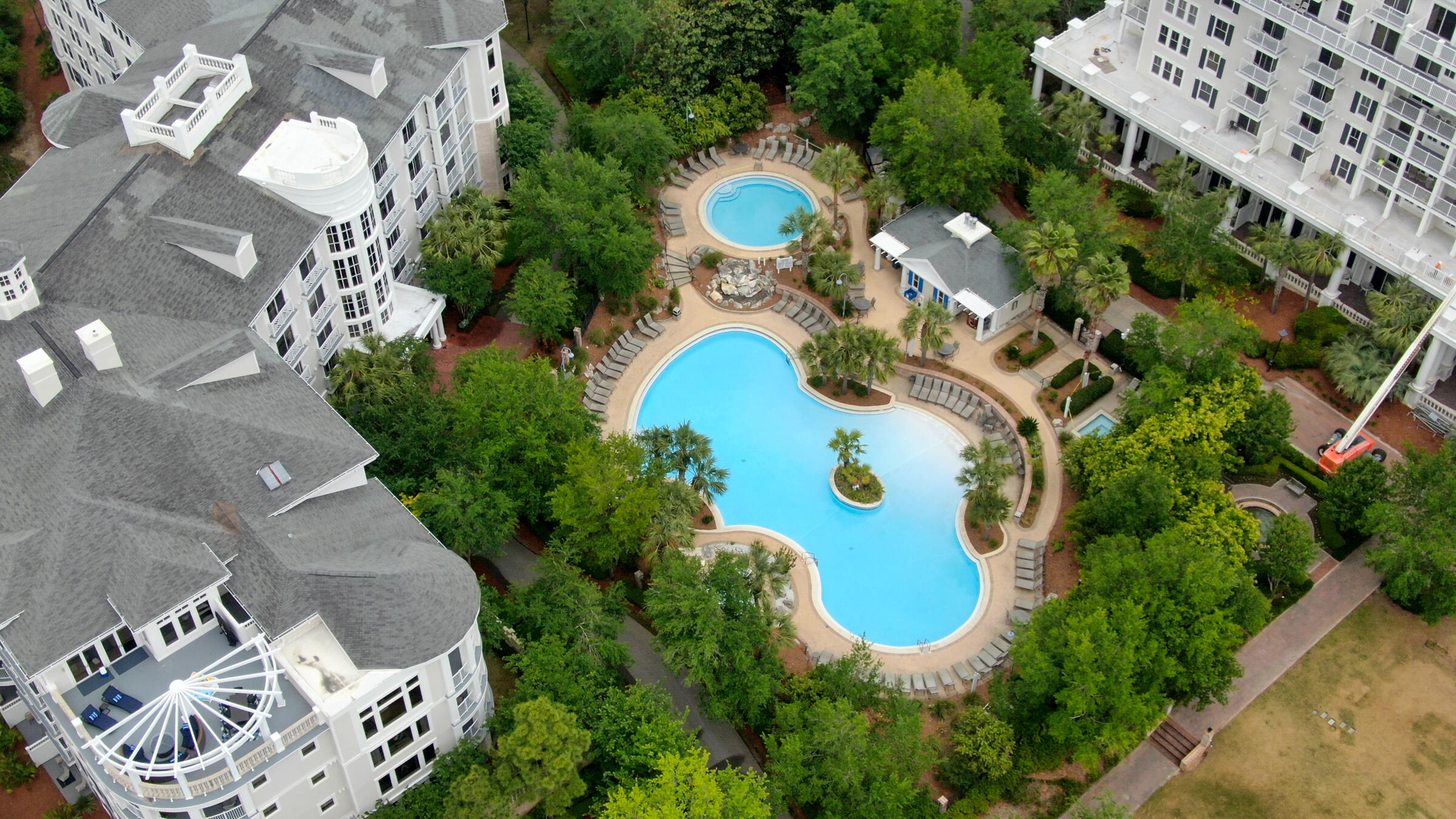 BAHIA CONDO - Residential