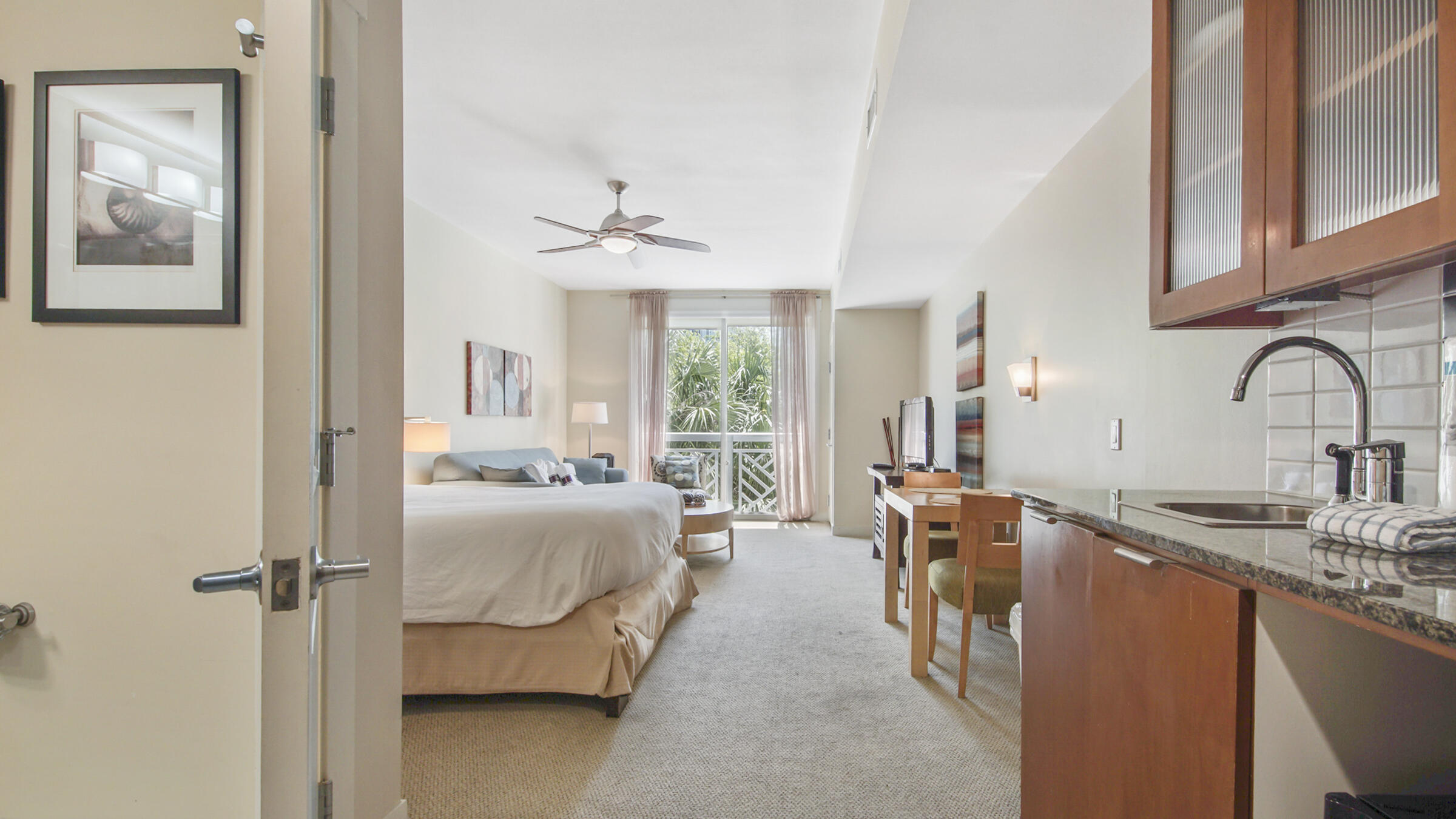 BAHIA CONDO - Residential