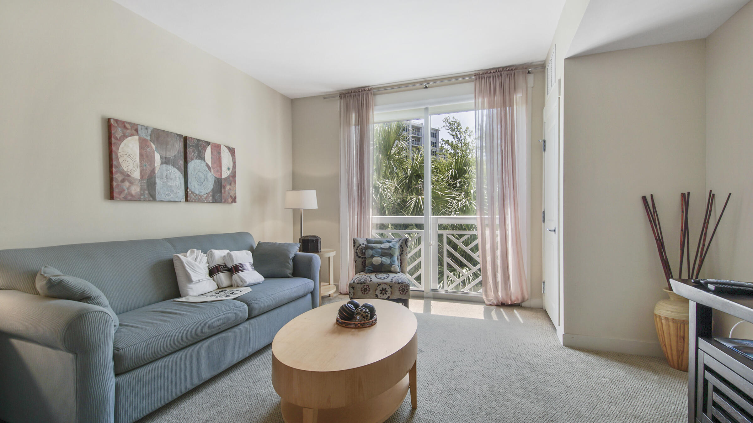 BAHIA CONDO - Residential