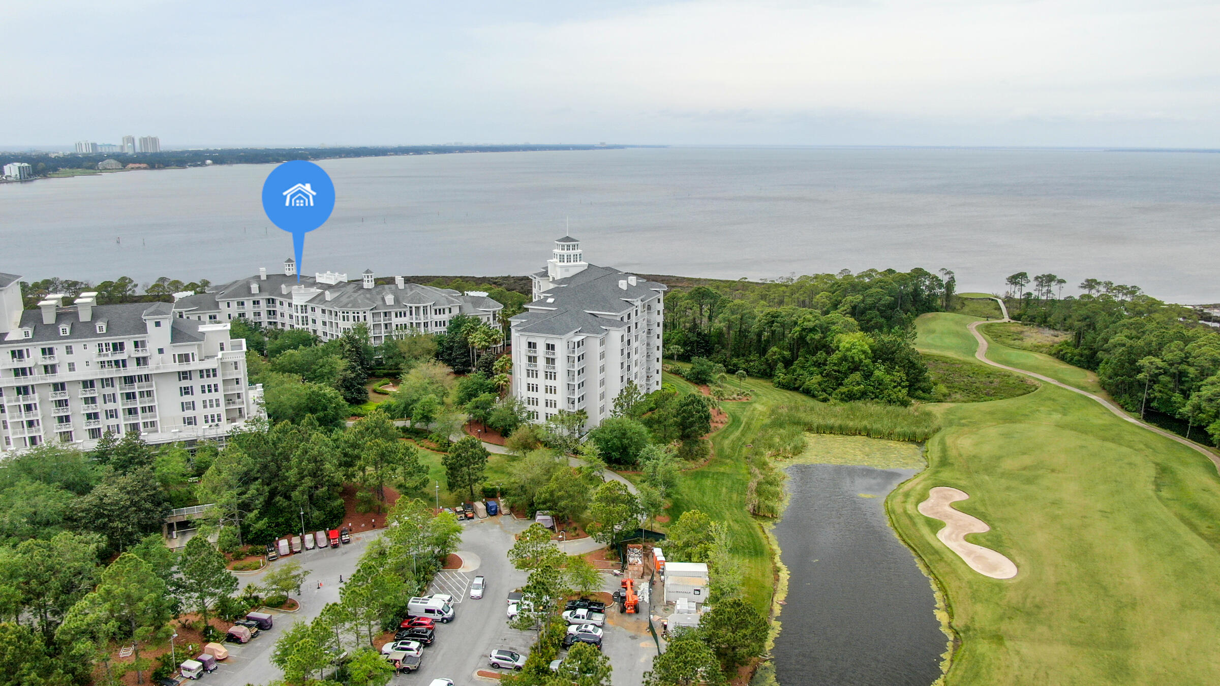 BAHIA CONDO - Residential