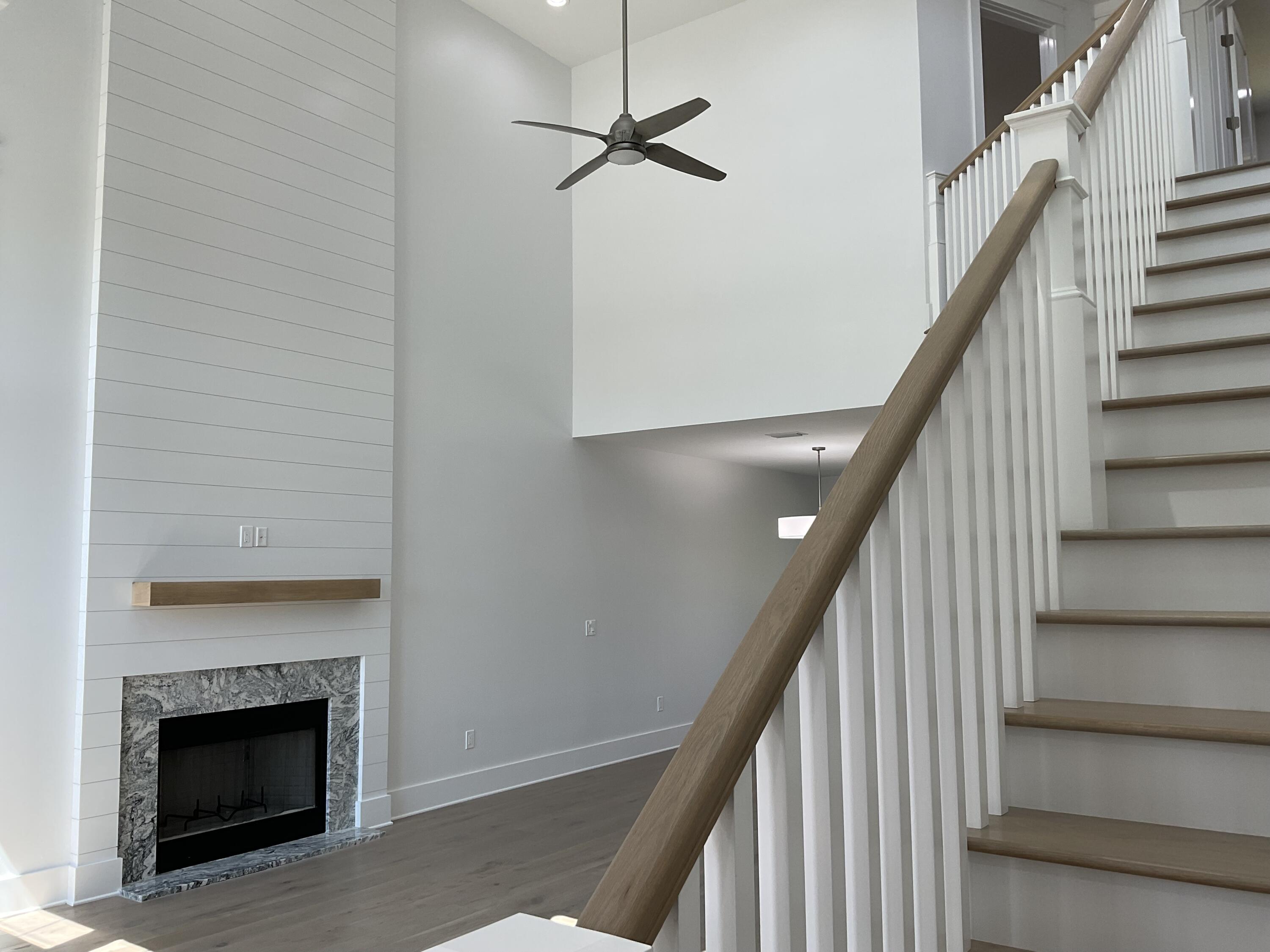 EAGLE BAY - Residential