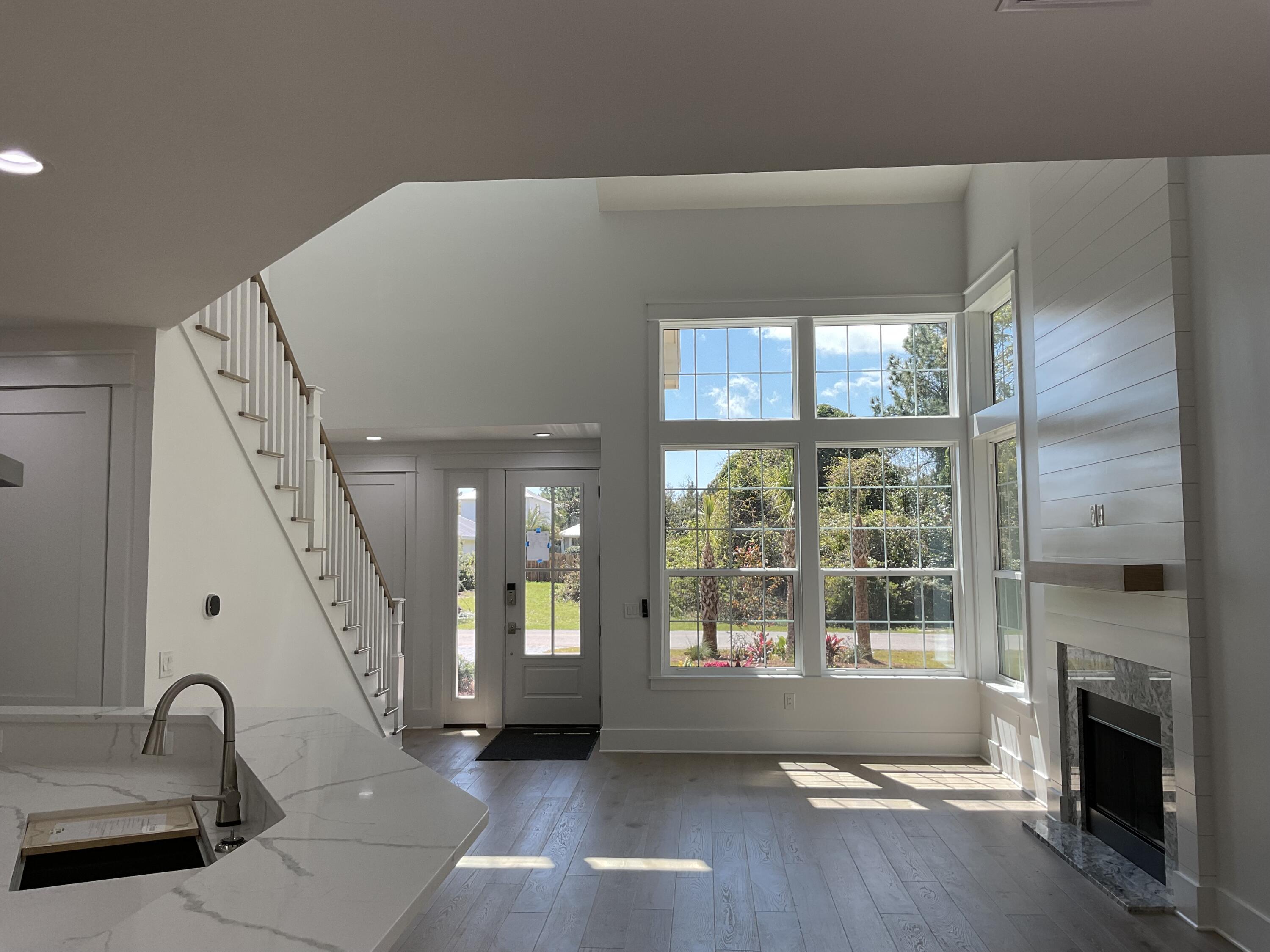 EAGLE BAY - Residential