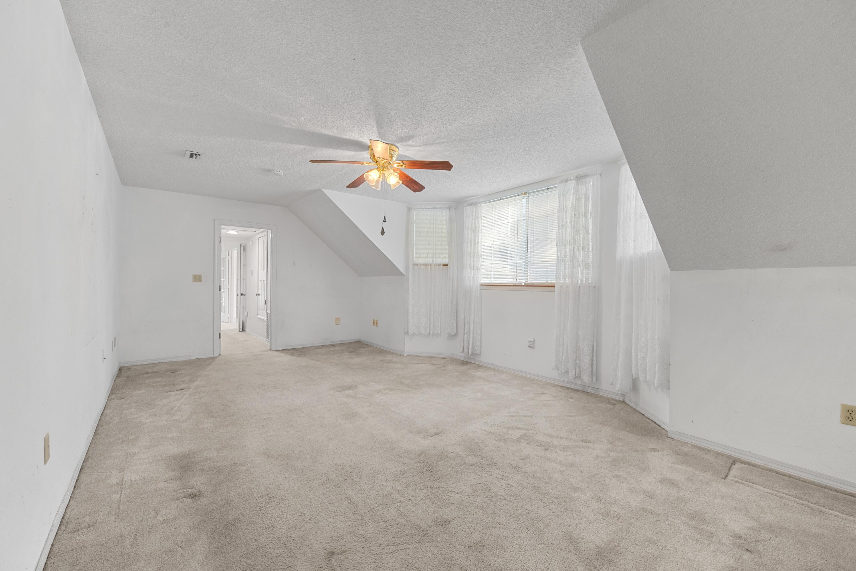 WINDWARD PH 3 - Residential