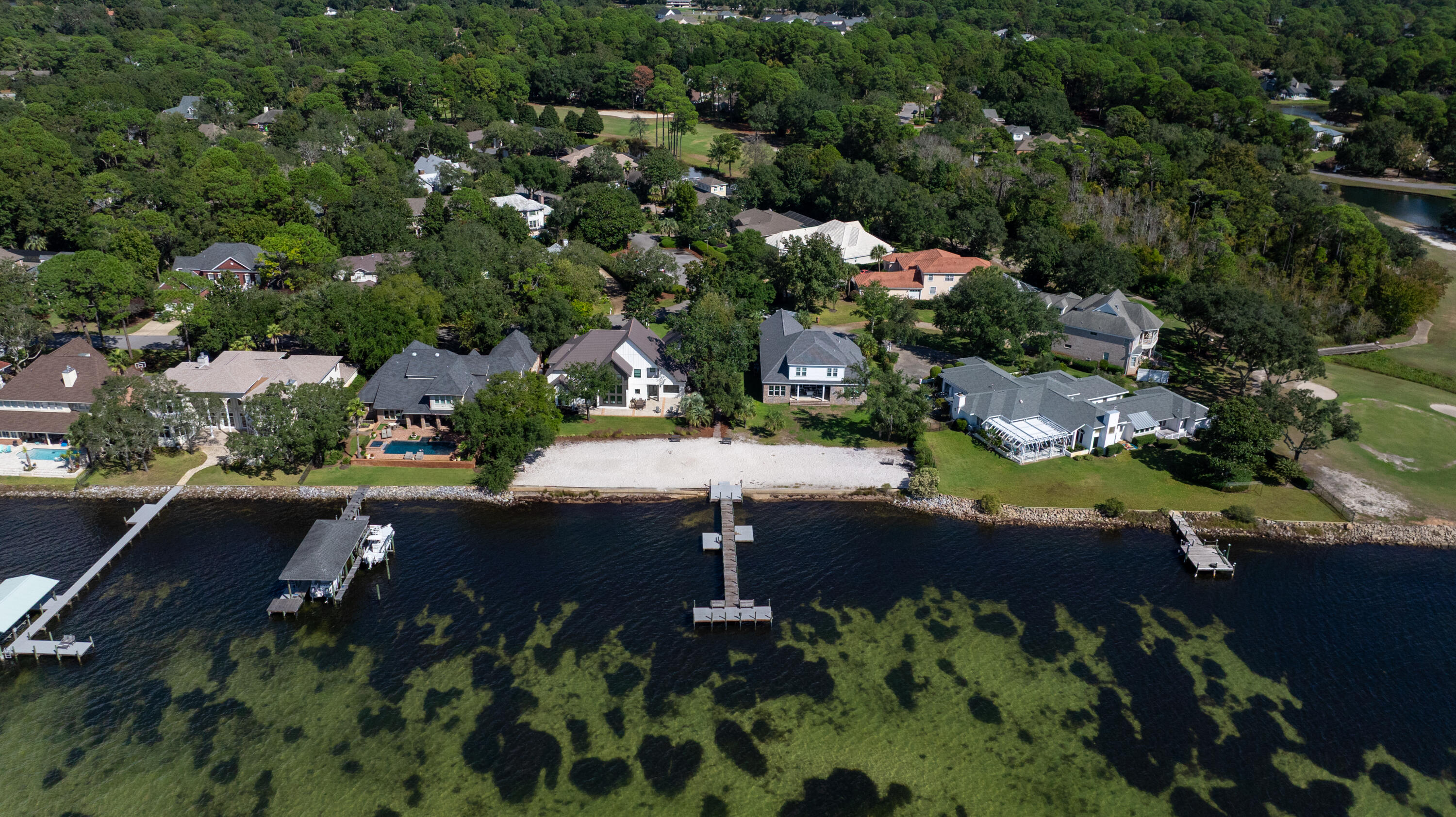 WINDWARD PH 3 - Residential