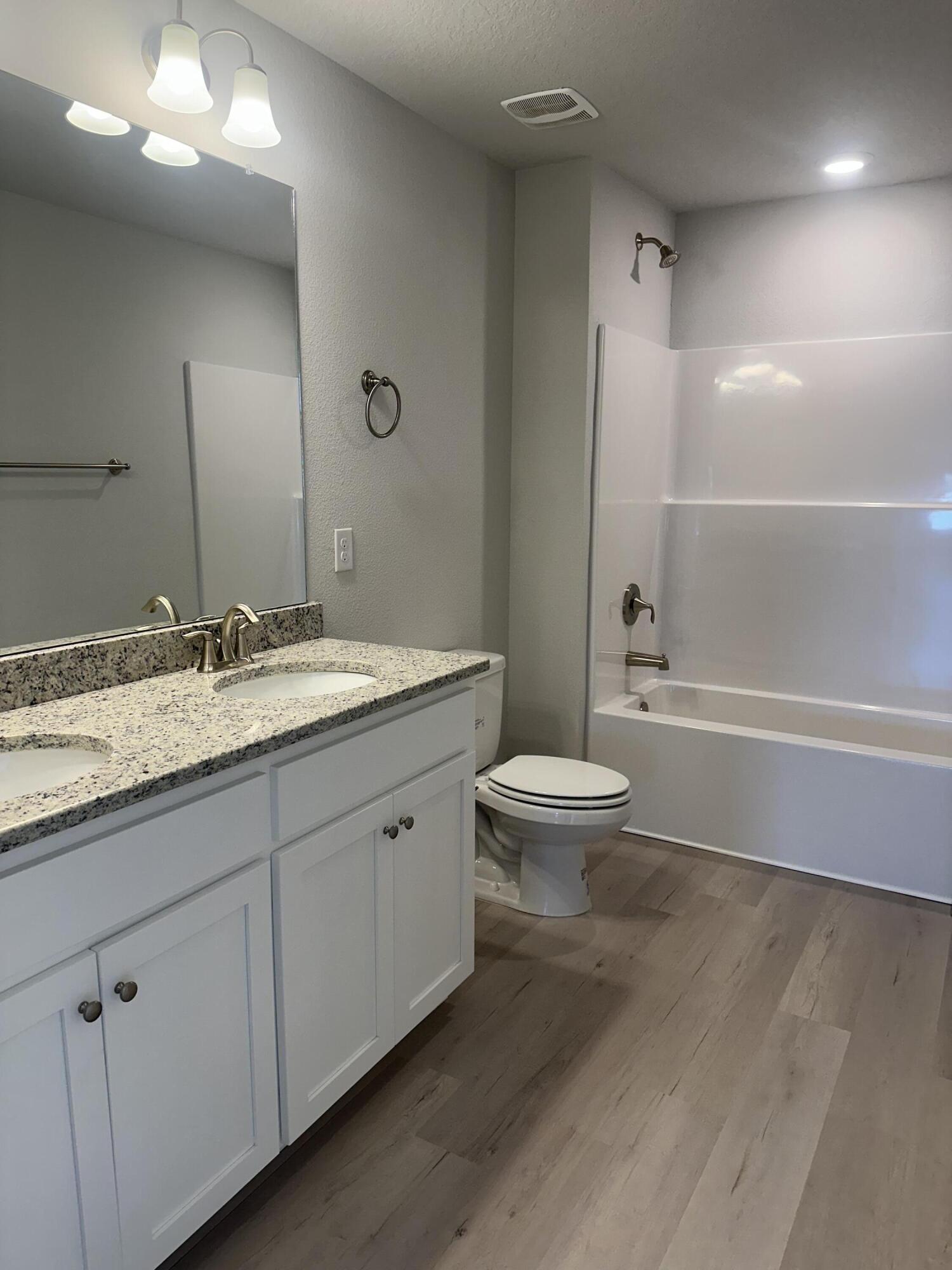 Ridgeway Landing - Residential