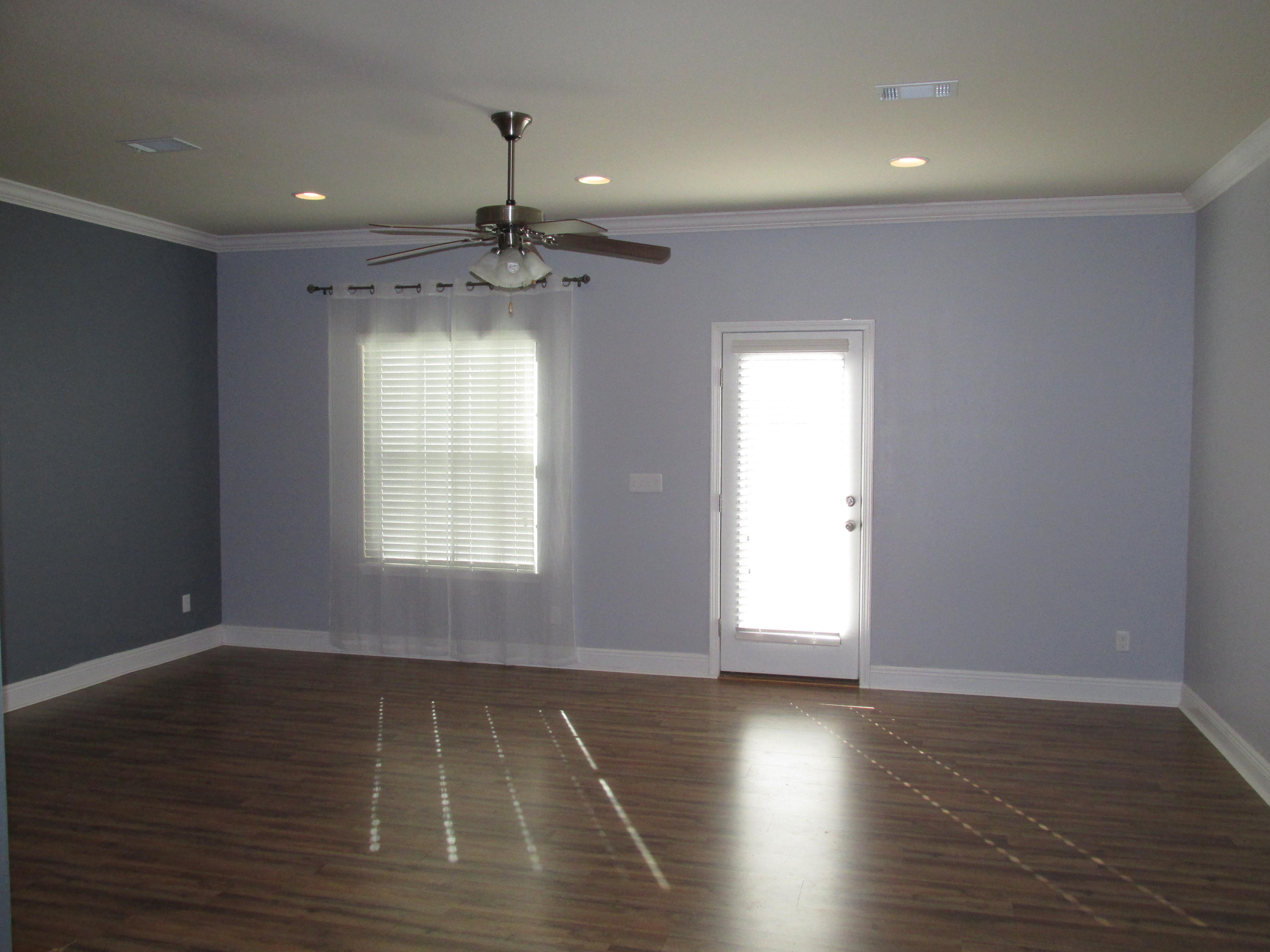 RESERVE POINTE - Residential Lease