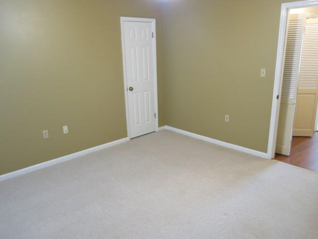 PLANTATION MANOR - Residential Lease