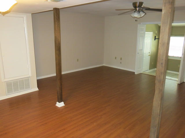 PLANTATION MANOR - Residential Lease