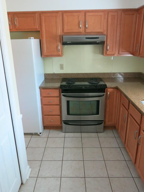 PLANTATION MANOR - Residential Lease