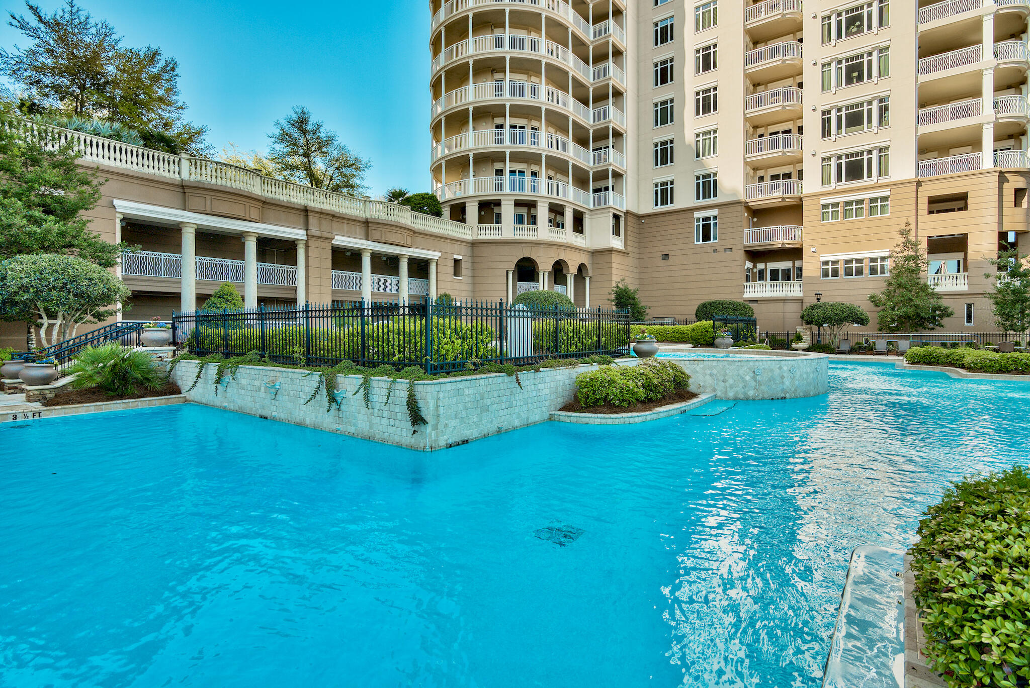 ONE WATER PLACE AT KELLY PLANTATION - Residential