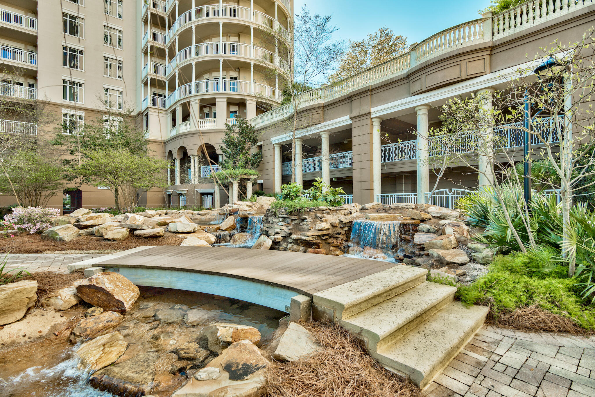 ONE WATER PLACE AT KELLY PLANTATION - Residential