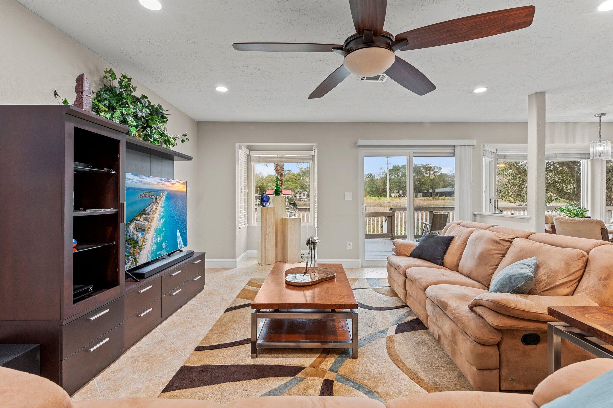 MOSSY COVE - Residential