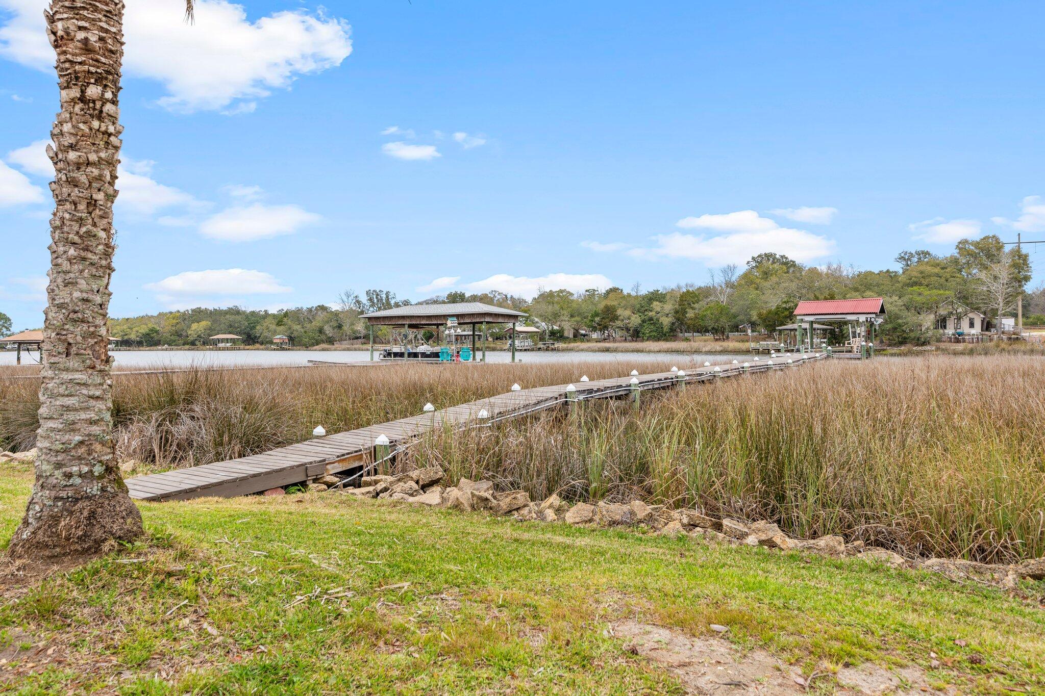 MOSSY COVE - Residential